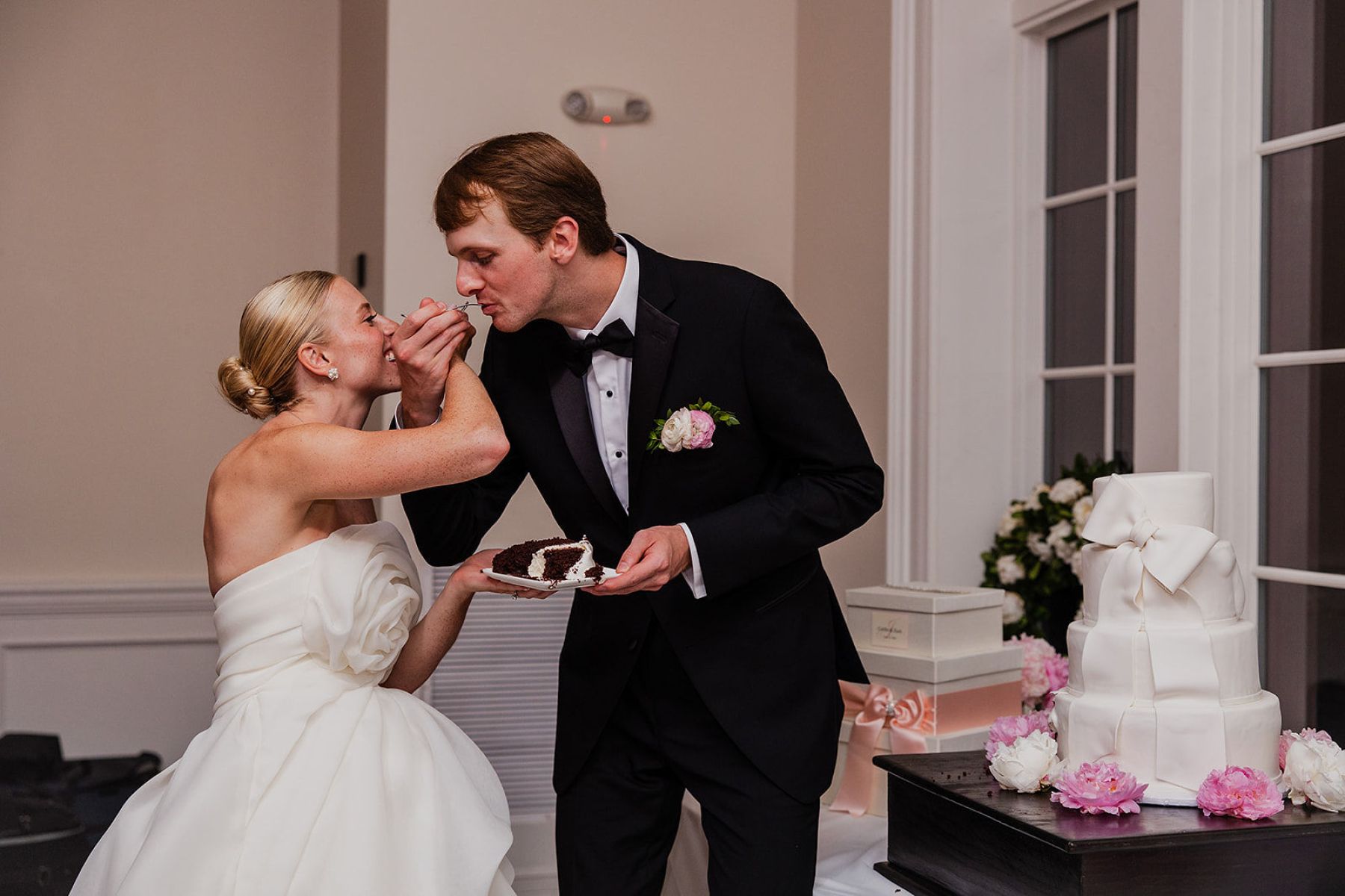 A Love Story in Pink: Caitlin and Zach's Exquisite Wedding at Hamilton Farm Golf Club photo