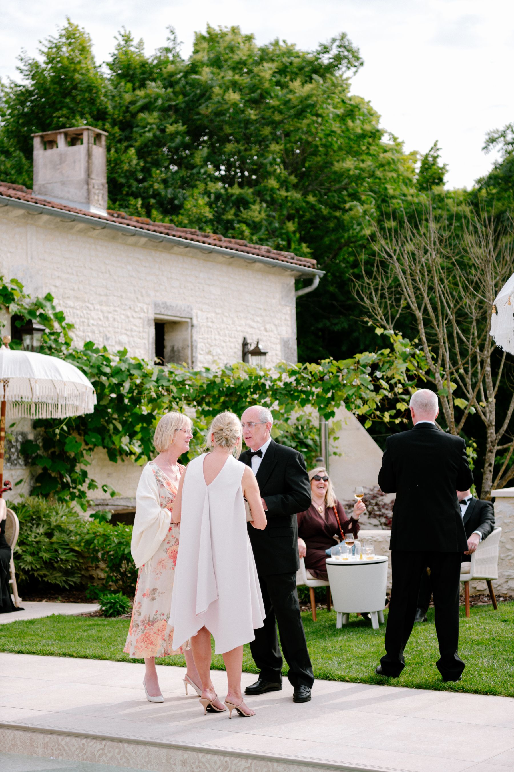 Old Hollywood in Cognac: Samantha and Oliver's Vintage Glamour Wedding at No3 the Chateau photo