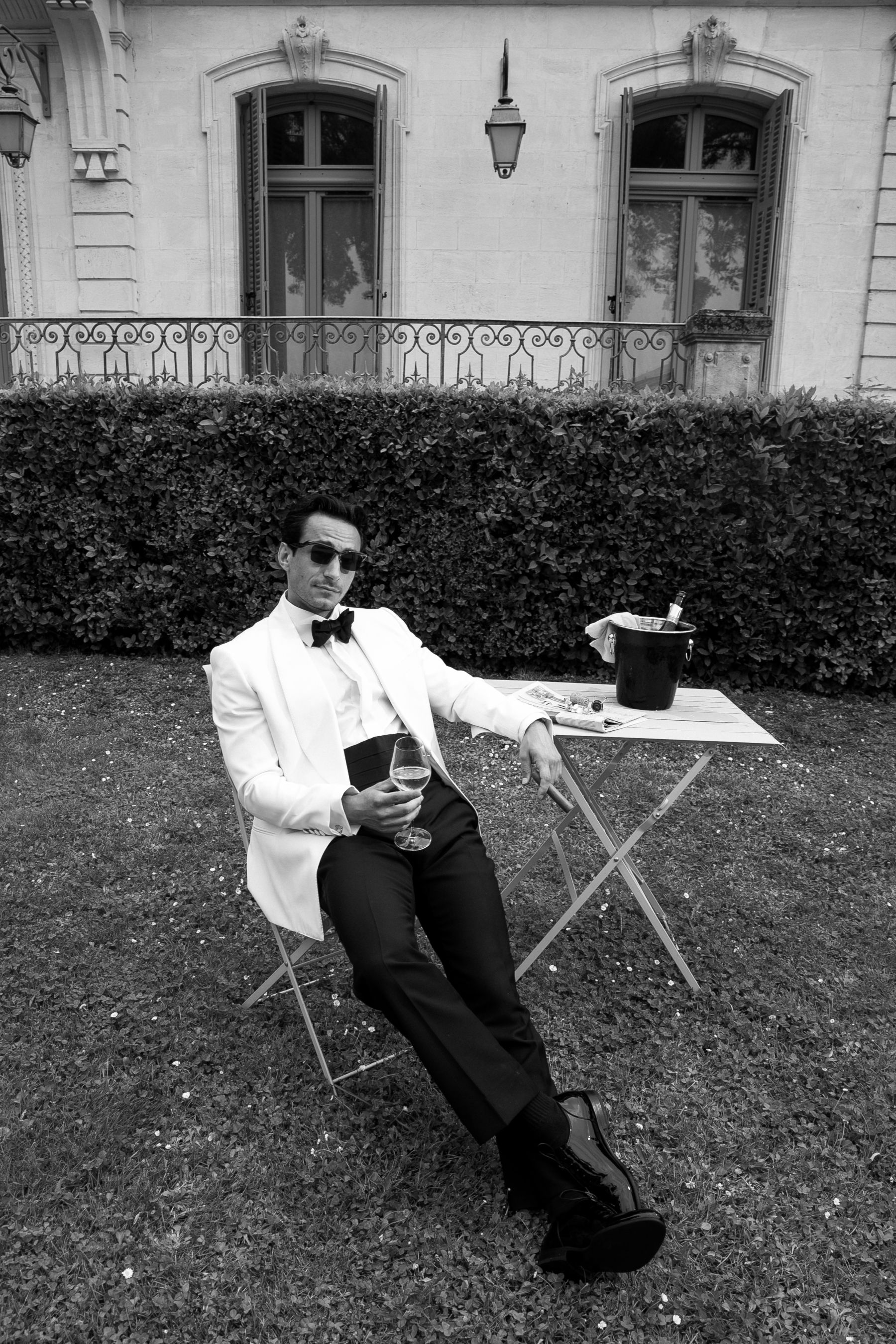 Old Hollywood in Cognac: Samantha and Oliver's Vintage Glamour Wedding at No3 the Chateau photo