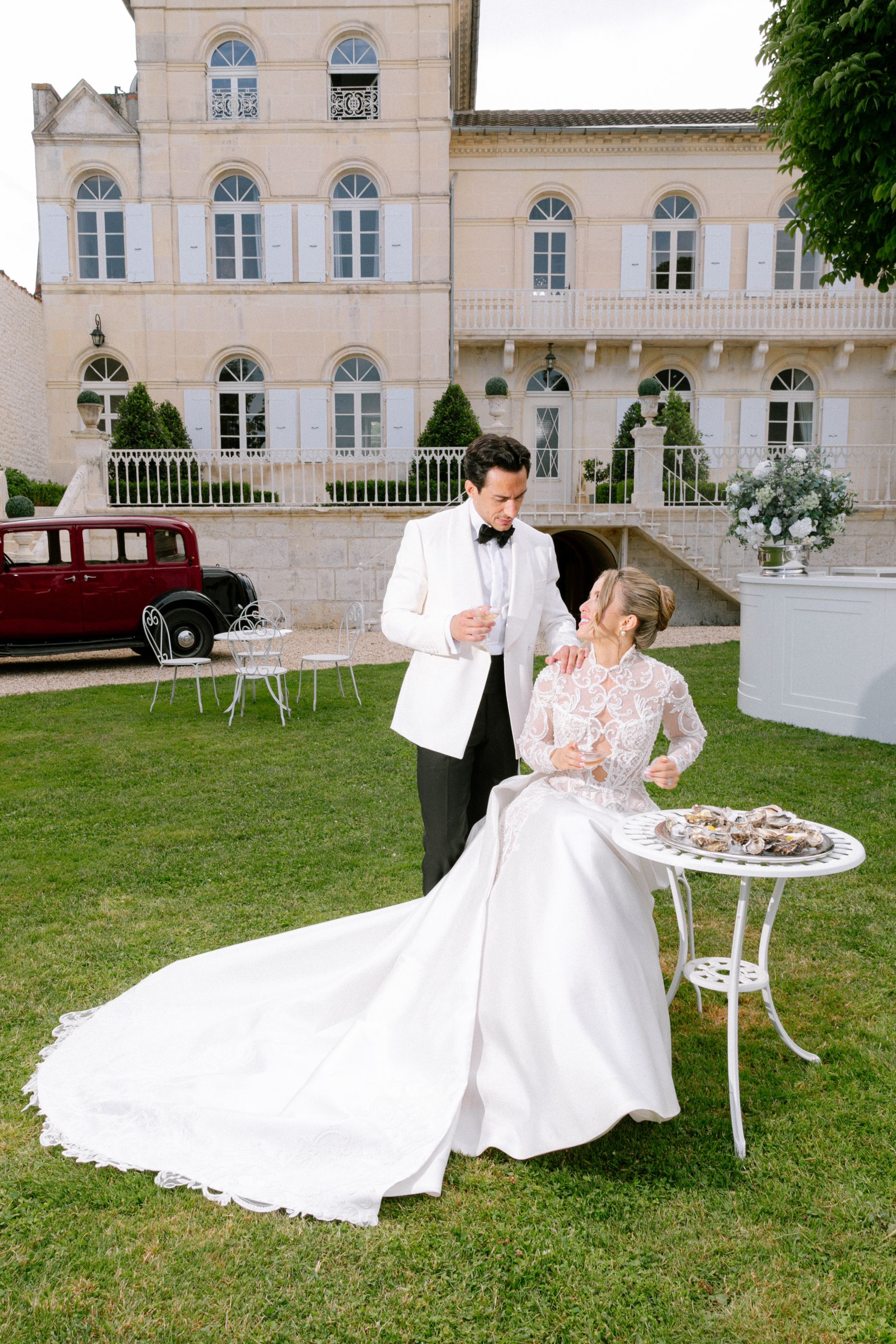 Old Hollywood in Cognac: Samantha and Oliver's Vintage Glamour Wedding at No3 the Chateau photo
