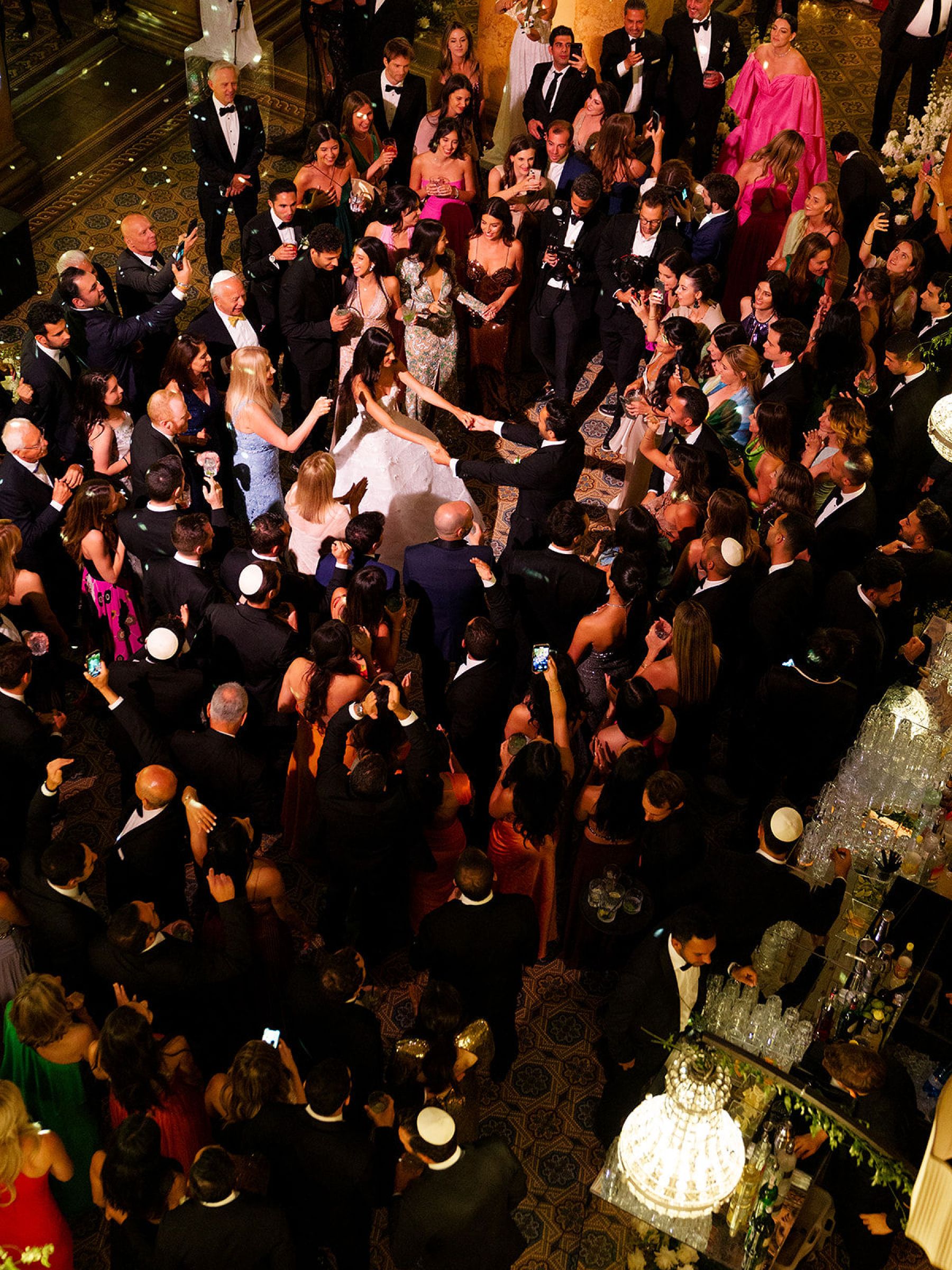 Echoes of La Dolce Vita: Celebrating Daniella and Kevin’s Love at Villa Erba photo