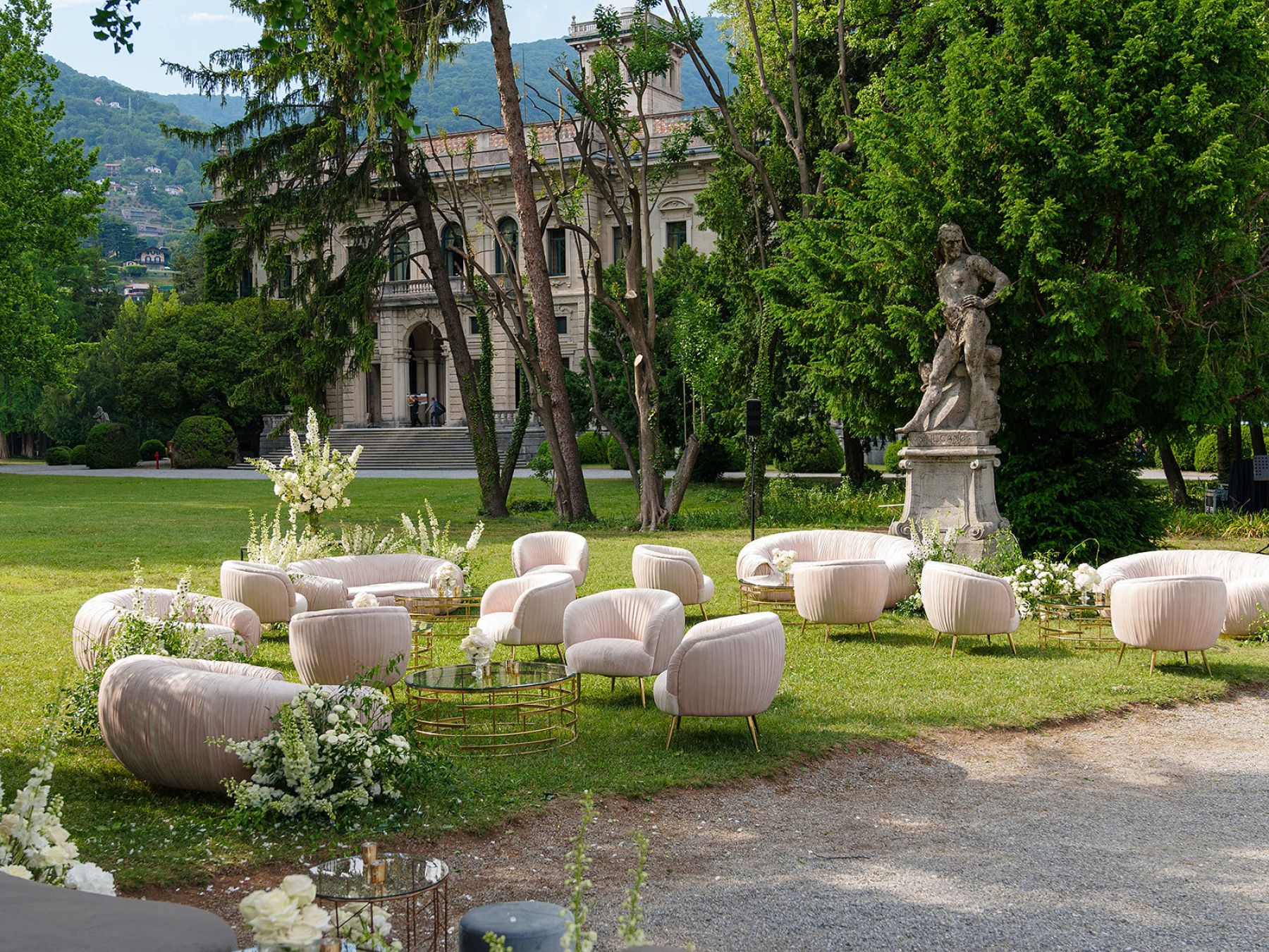 Echoes of La Dolce Vita: Celebrating Daniella and Kevin’s Love at Villa Erba photo