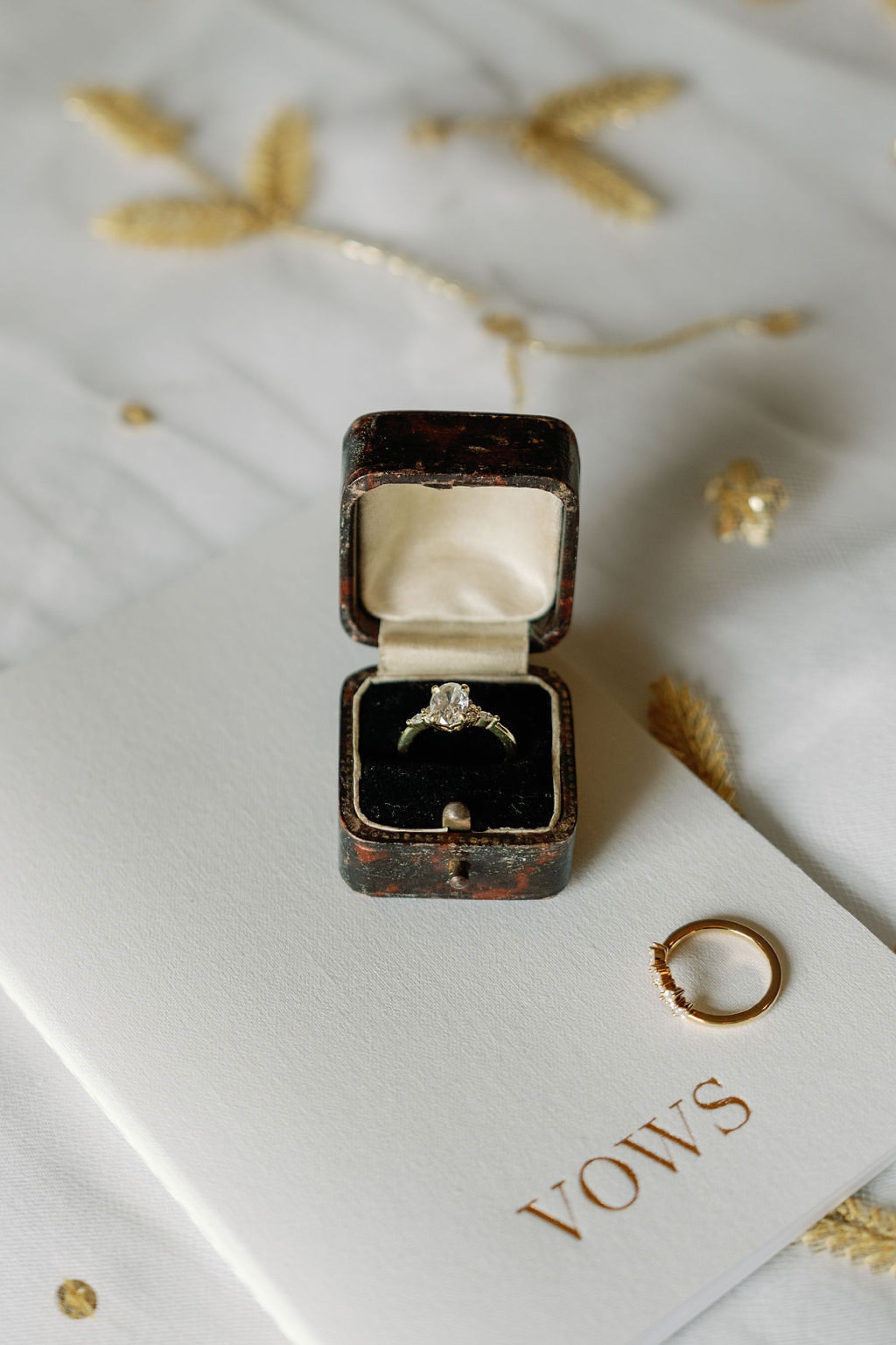 Heart in the City: Kerrie &amp; Daniel’s Elegant Wedding at San Francisco City Hall photo