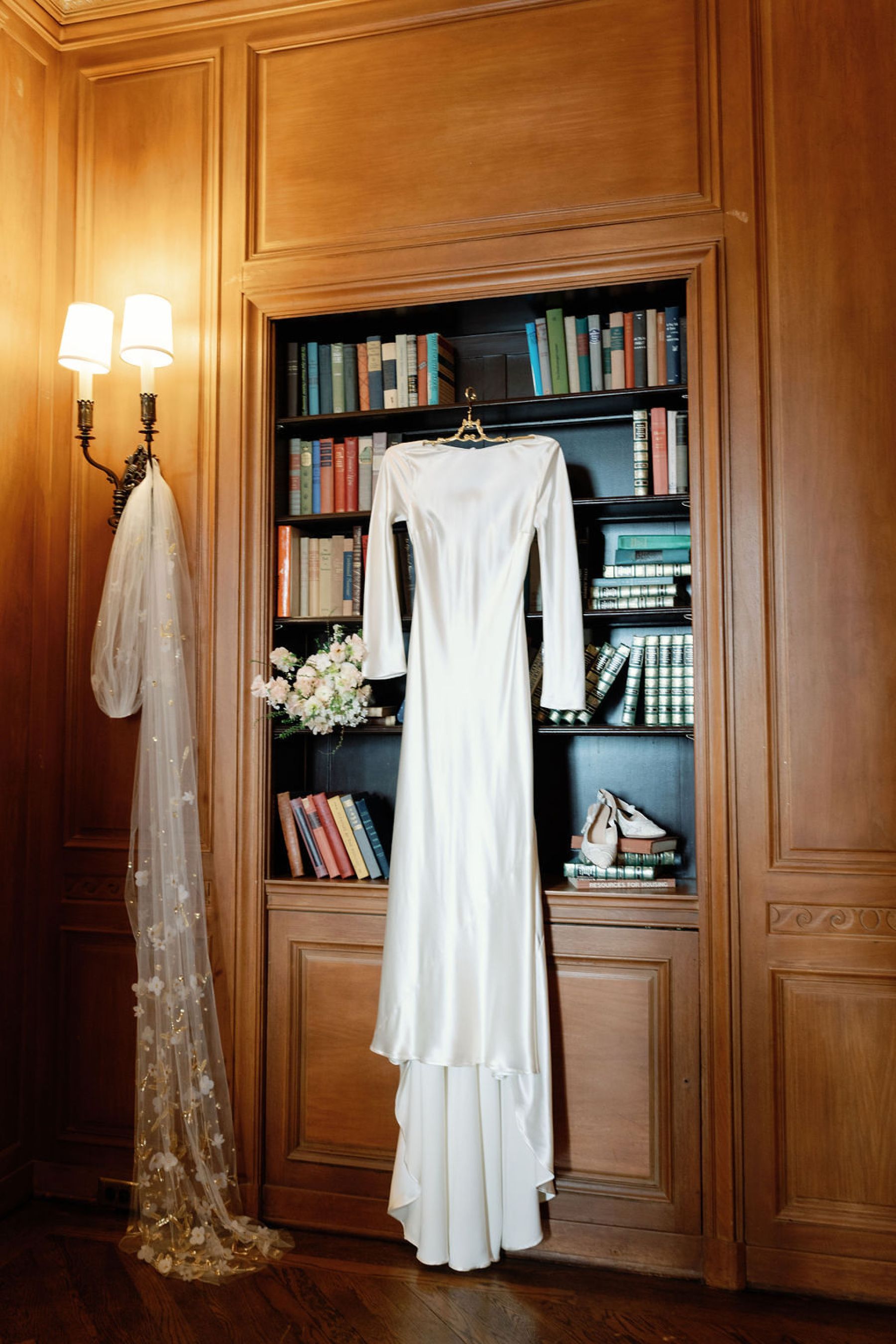 Heart in the City: Kerrie &amp; Daniel’s Elegant Wedding at San Francisco City Hall photo