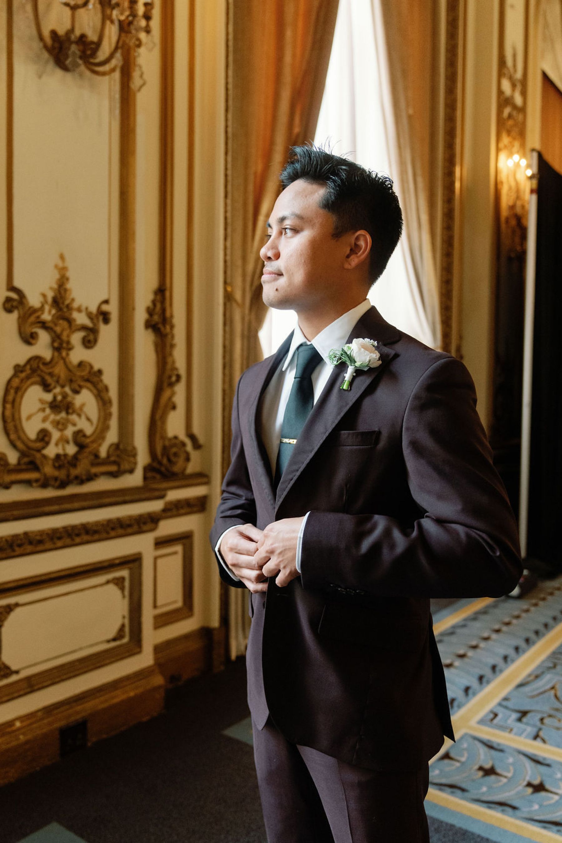 Heart in the City: Kerrie &amp; Daniel’s Elegant Wedding at San Francisco City Hall photo