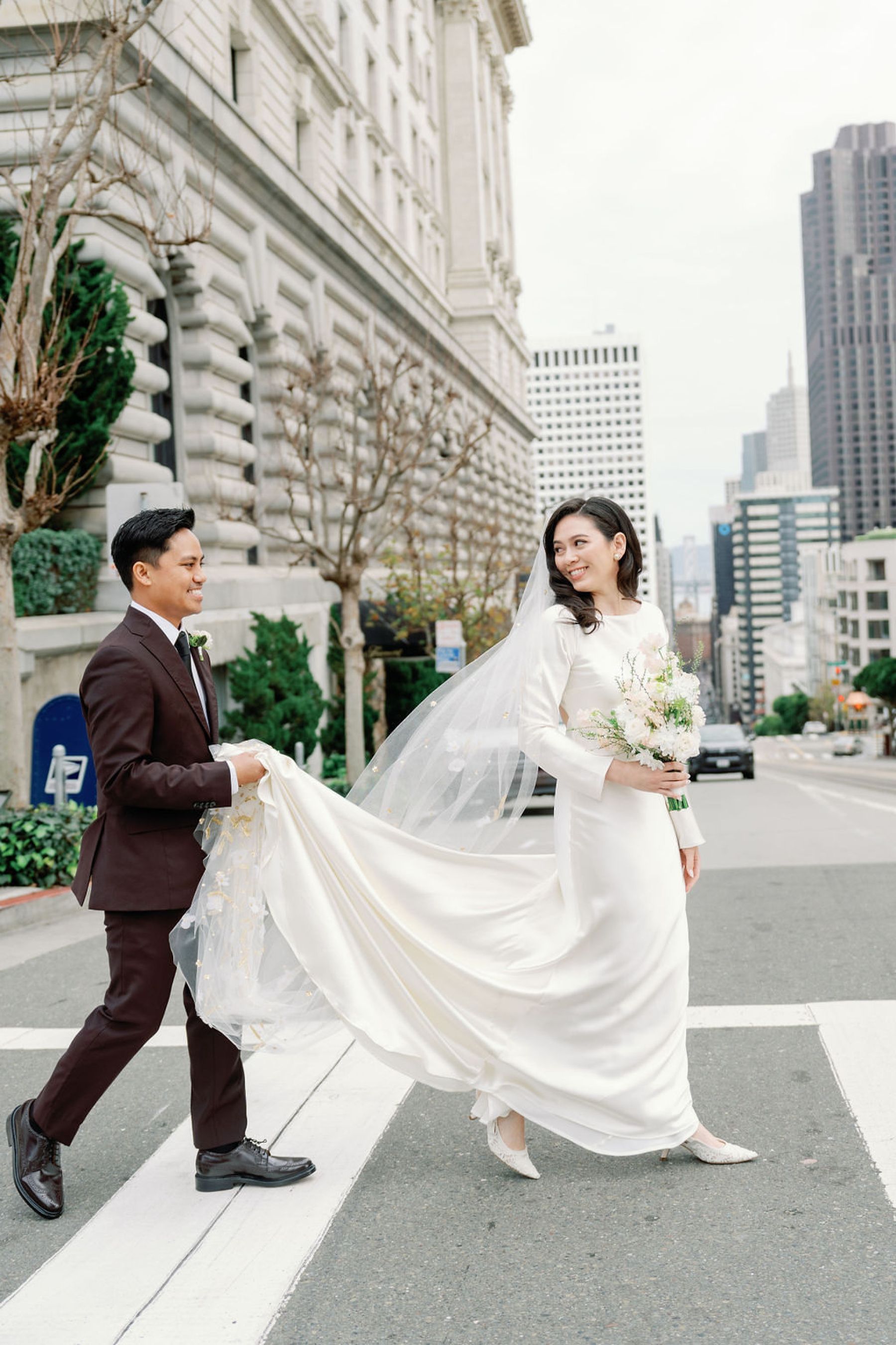 Heart in the City: Kerrie &amp; Daniel’s Elegant Wedding at San Francisco City Hall photo
