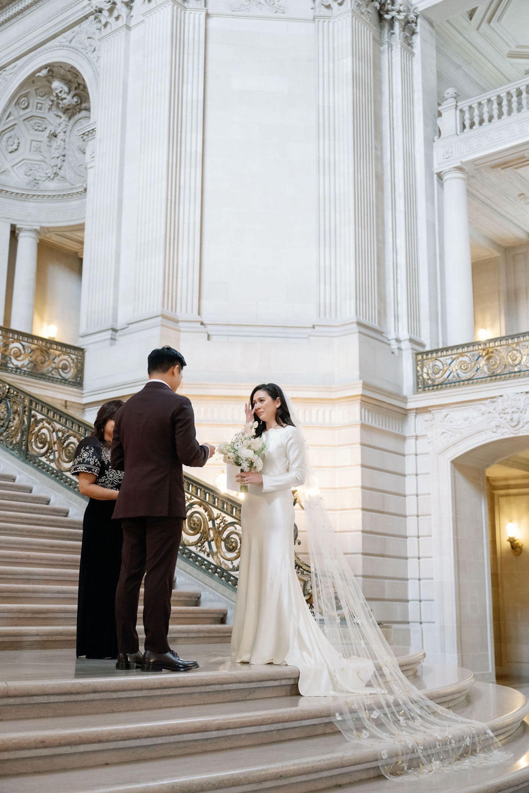 Heart in the City: Kerrie &amp; Daniel’s Elegant Wedding at San Francisco City Hall photo