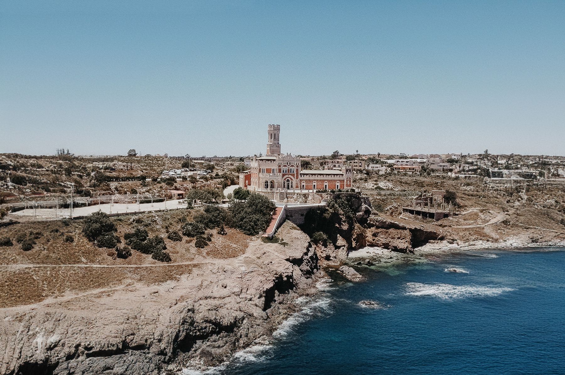 Waves of Love: Eleonora and Lorenzo's Magical Wedding at Castello Tafuri photo
