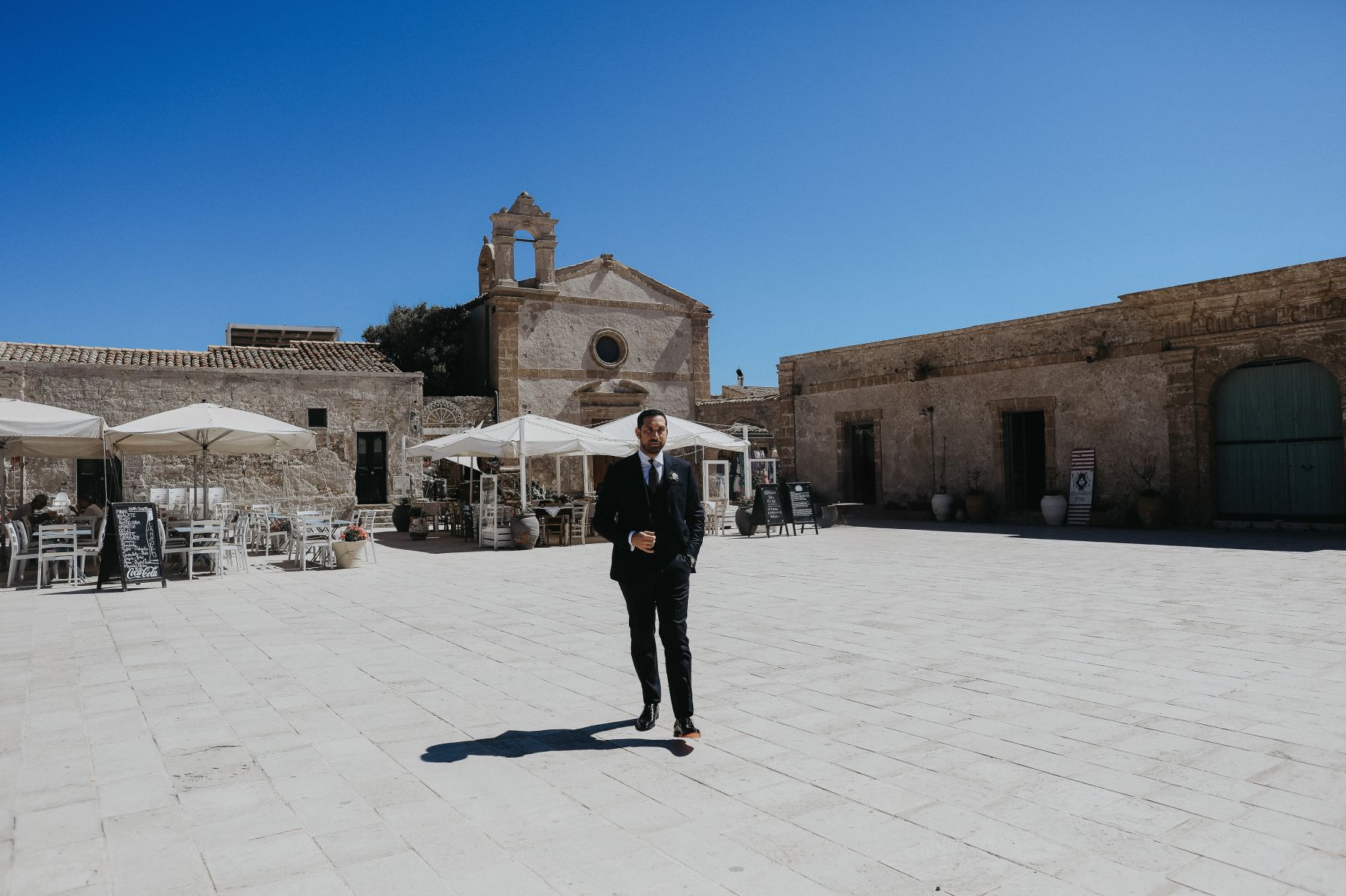Waves of Love: Eleonora and Lorenzo's Magical Wedding at Castello Tafuri photo