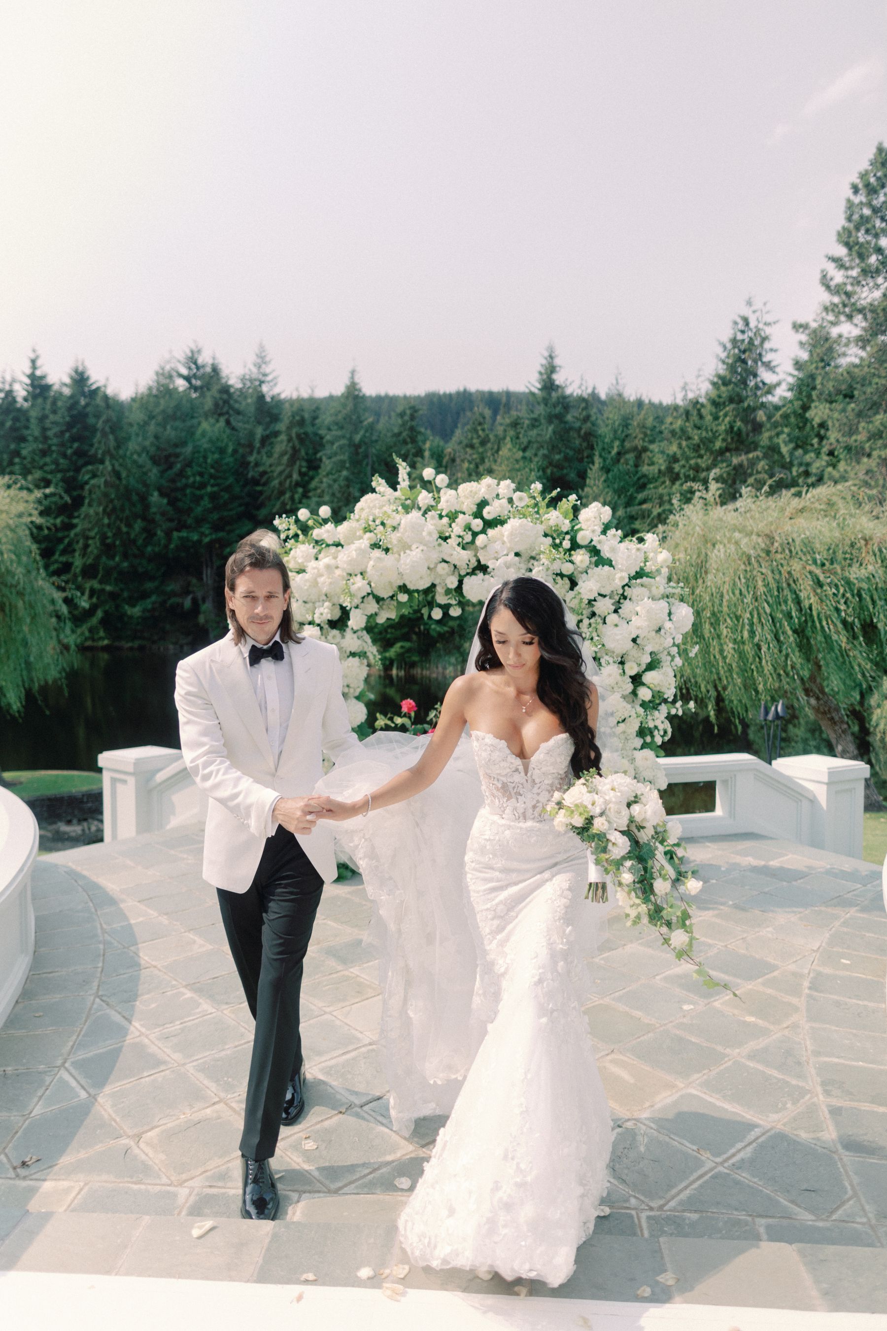 A Fairytale by the Water: Tayler and Jamie's Romantic Wedding at Groveland Estate  photo