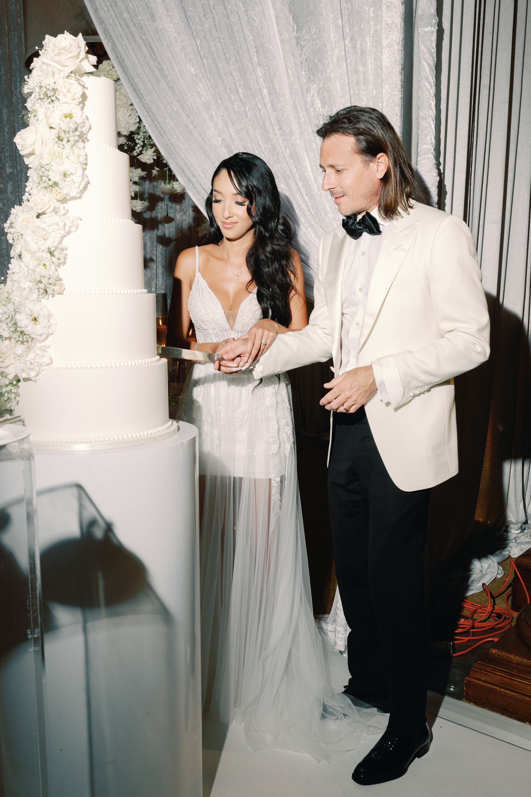 A Fairytale by the Water: Tayler and Jamie's Romantic Wedding at Groveland Estate  photo