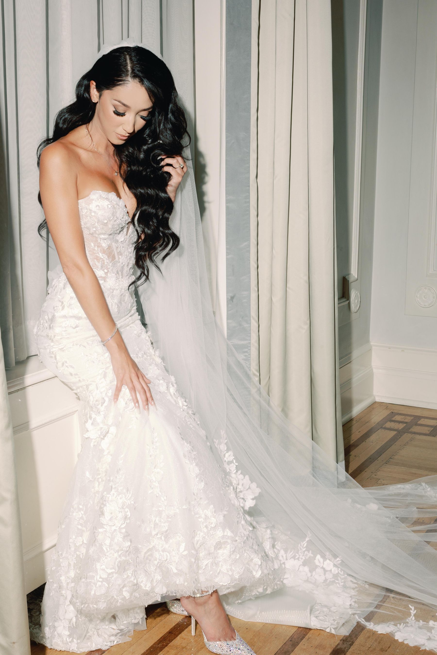 A Fairytale by the Water: Tayler and Jamie's Romantic Wedding at Groveland Estate  photo