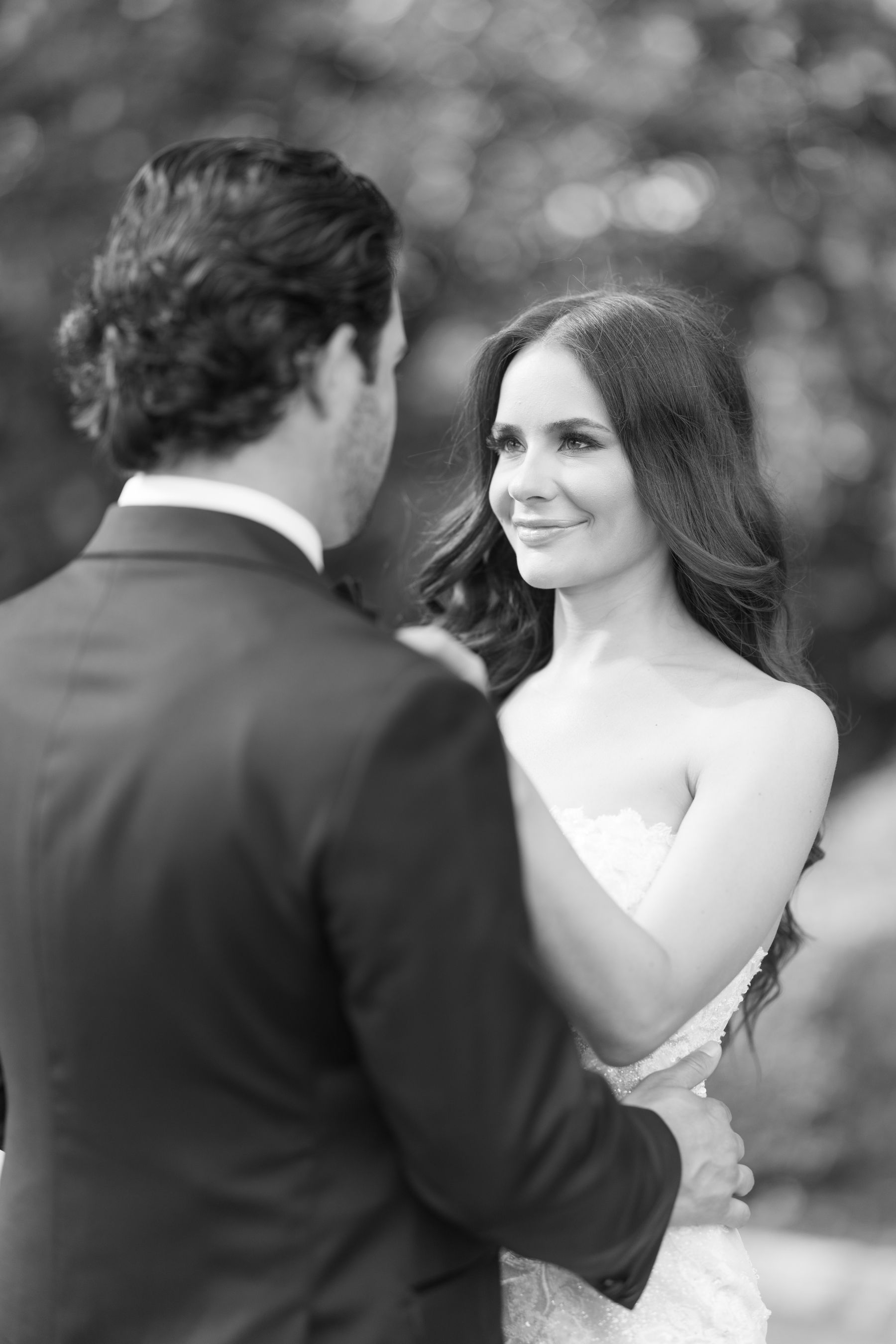 Old World Charm Meets Modern Love: Giovanna and Matthew's Dream Wedding at Shadowbrook at Shrewsbury photo