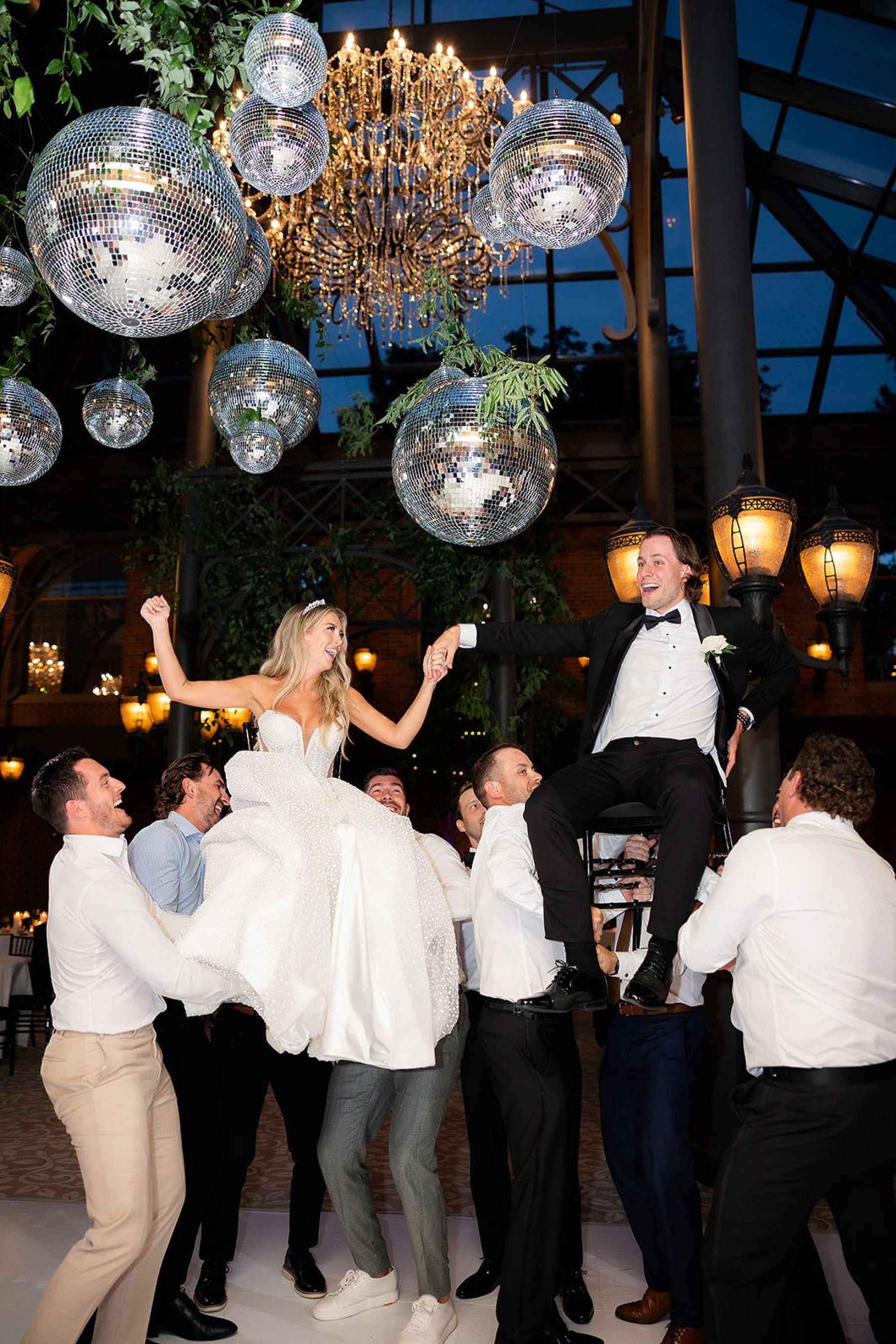 Jenna and Turner's Glamorous Black and White Wedding at Saint John’s Resort photo