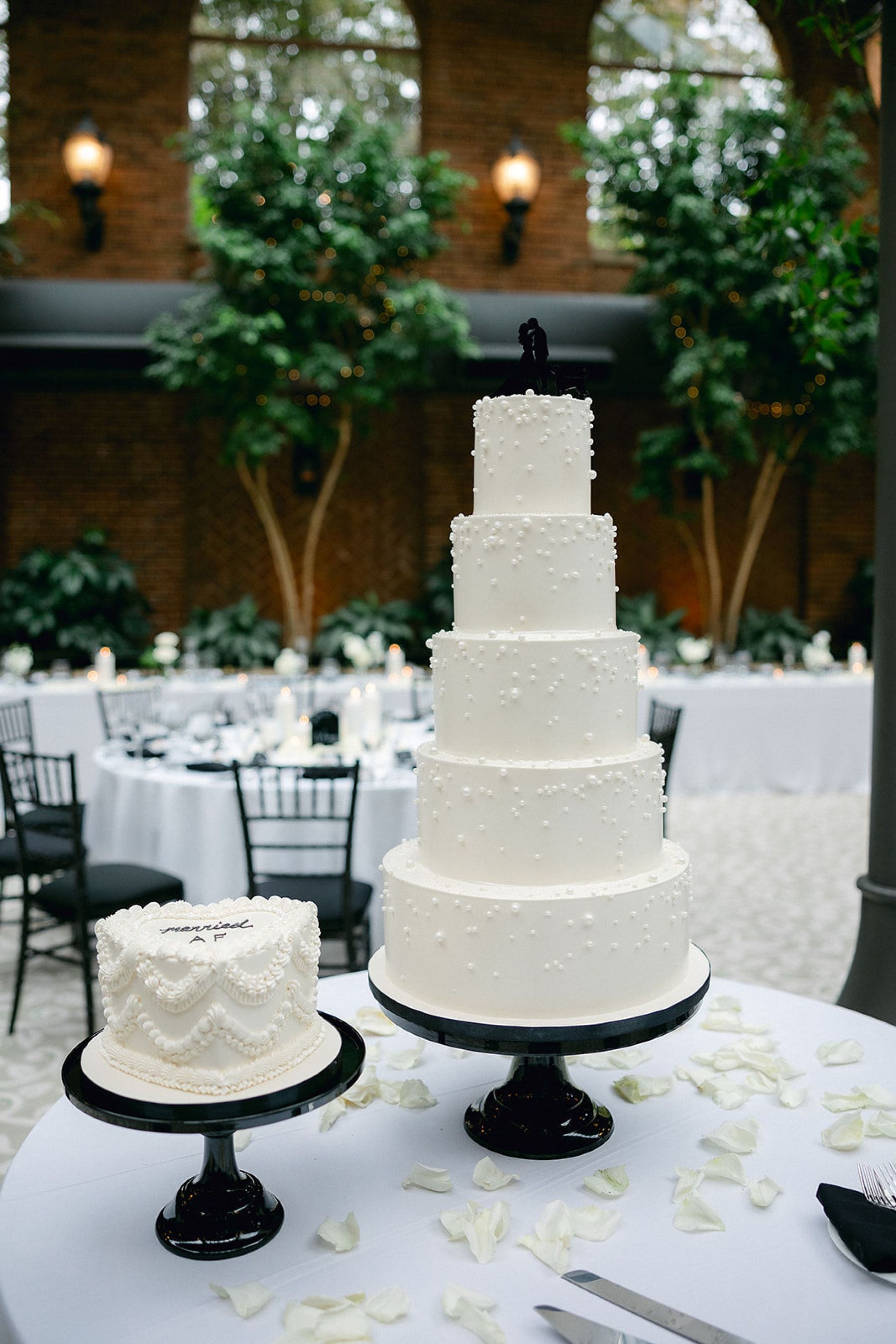 Jenna and Turner's Glamorous Black and White Wedding at Saint John’s Resort photo