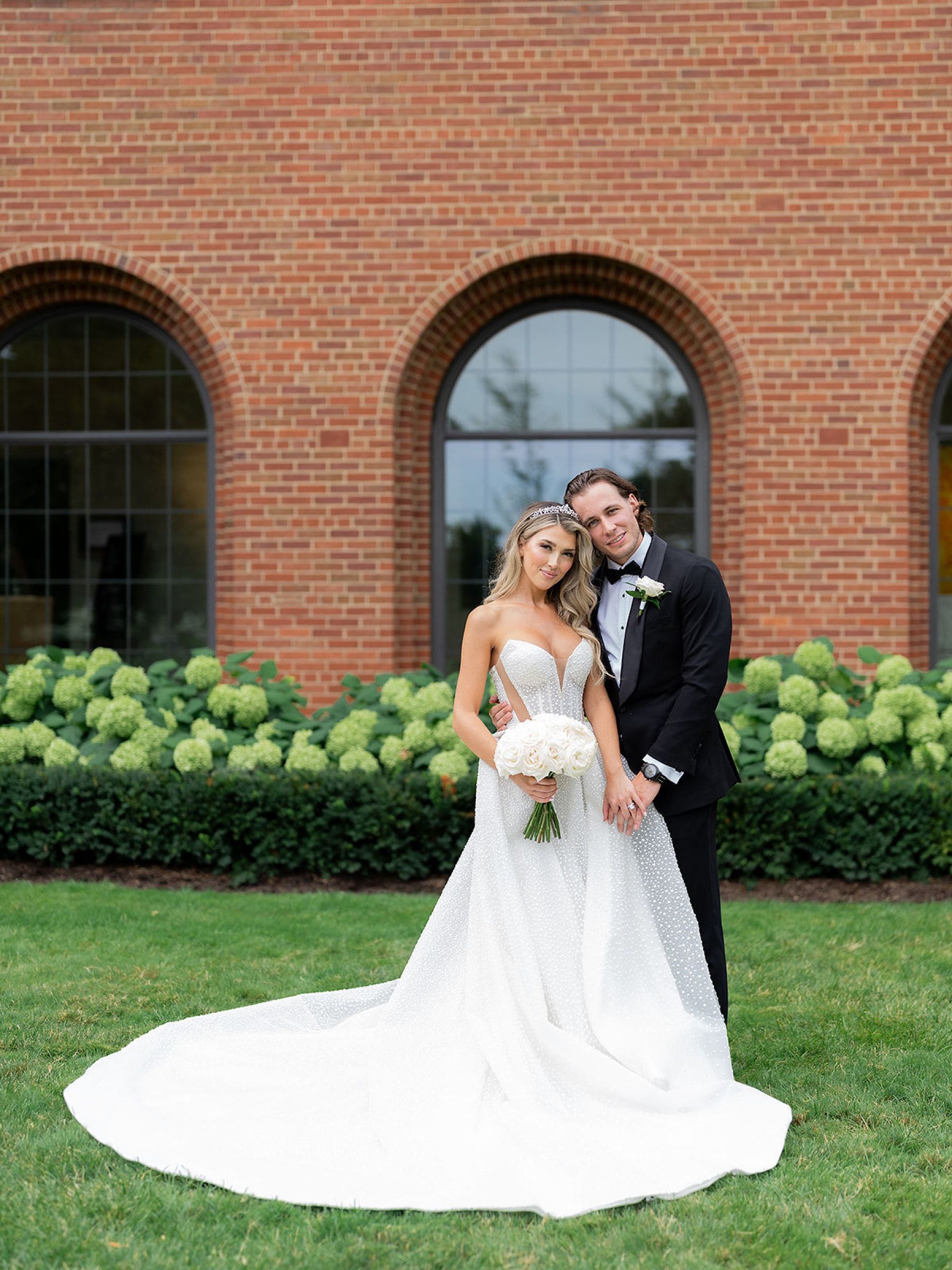 Jenna and Turner's Glamorous Black and White Wedding at Saint John’s Resort photo