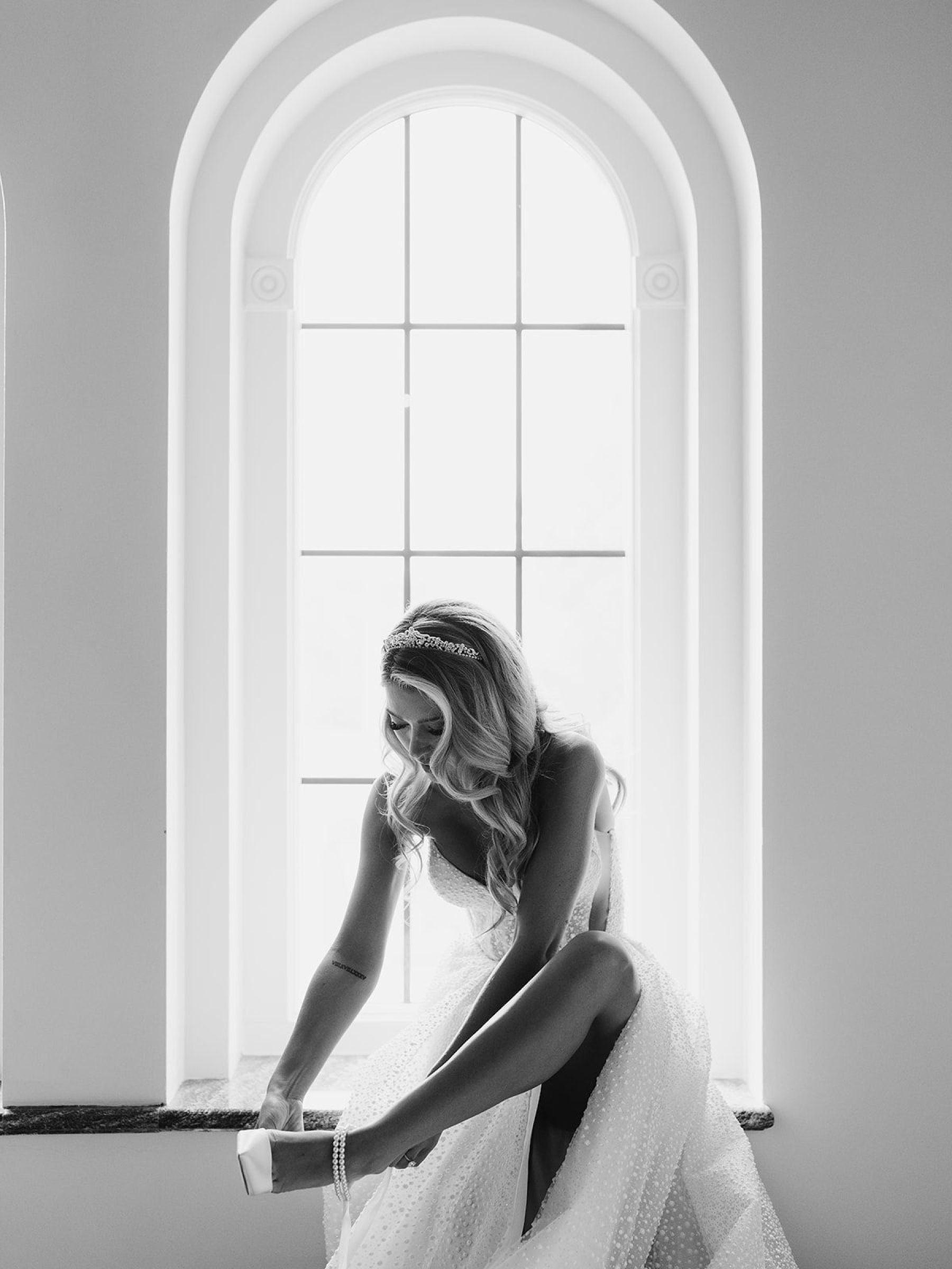 Jenna and Turner's Glamorous Black and White Wedding at Saint John’s Resort photo