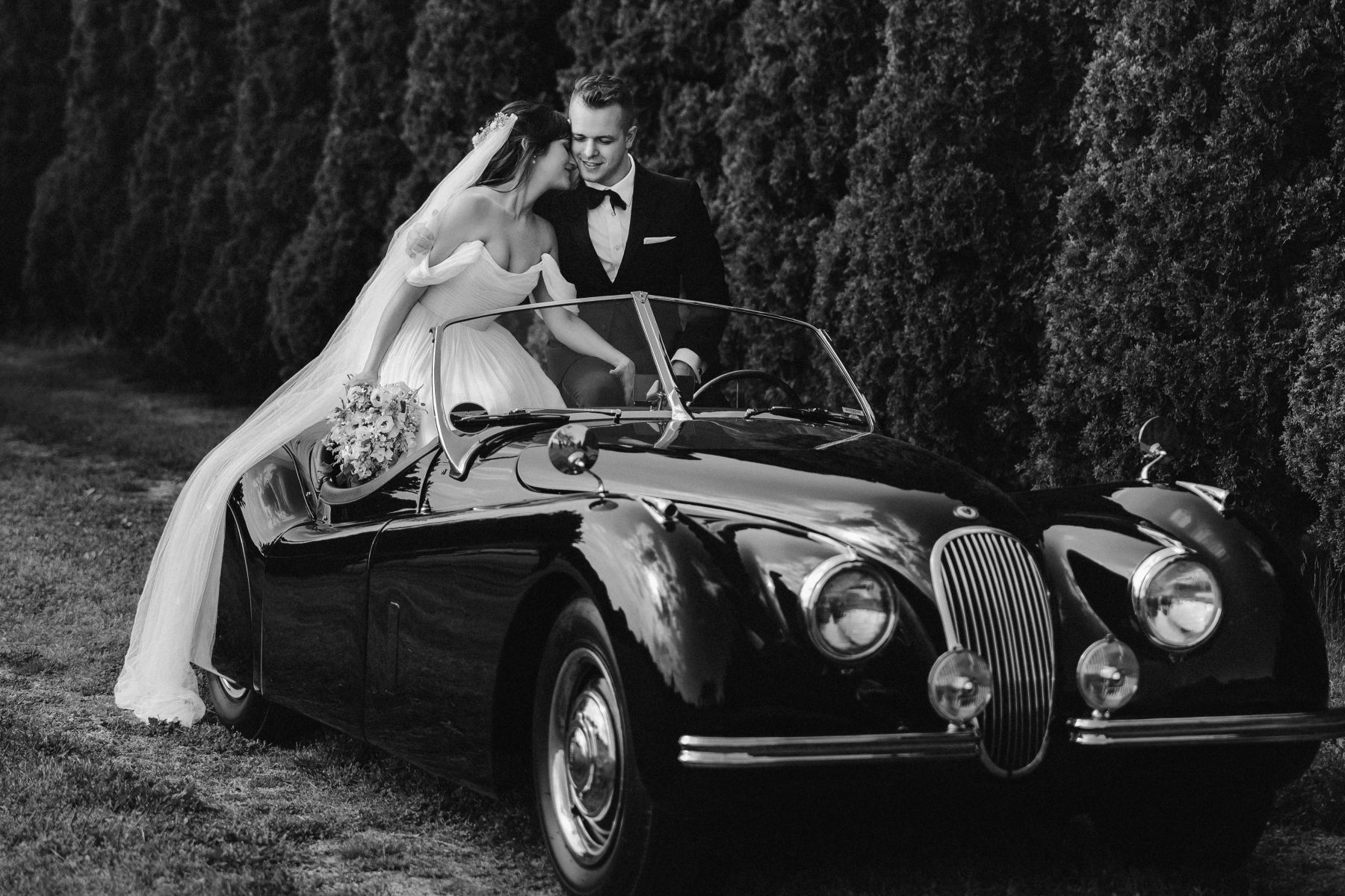 Nina and Matthew's Ethereal Vineyard Celebration: A Hobbit-Chic Wedding at RGNY Winery photo