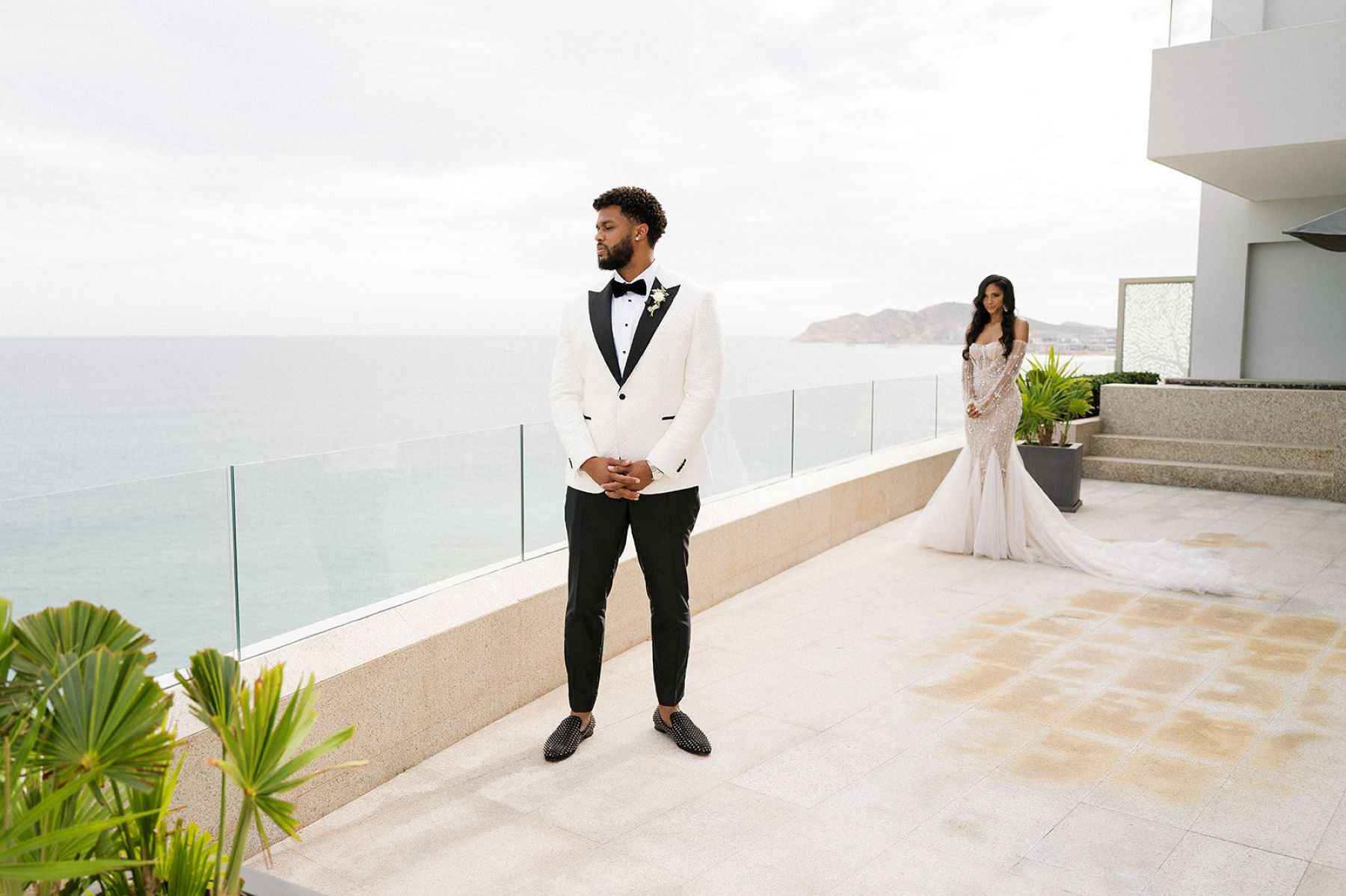 Deana &amp; Reggie: A Modern Elegant Destination Wedding at Sunset Monalisa photo
