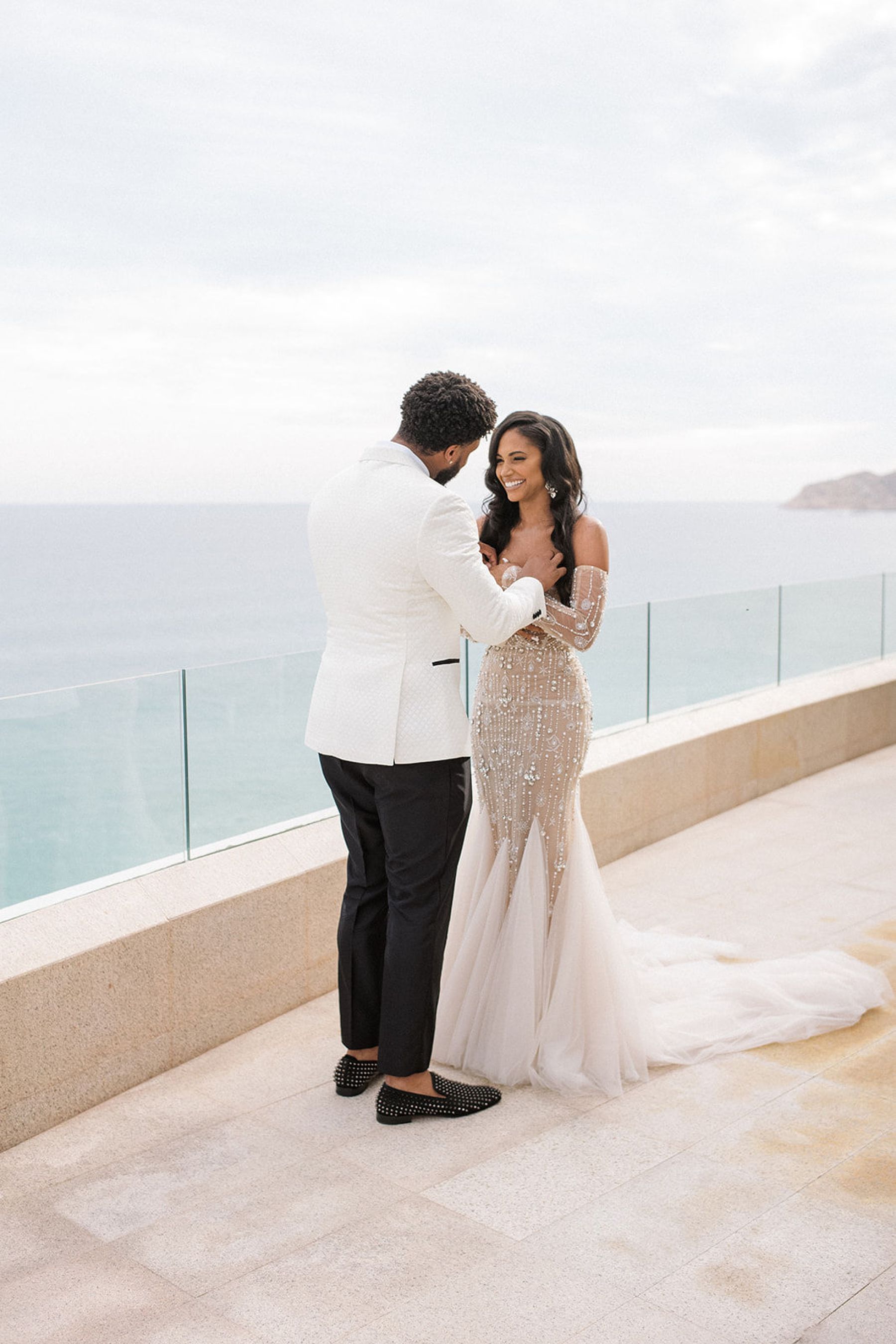 Deana &amp; Reggie: A Modern Elegant Destination Wedding at Sunset Monalisa photo