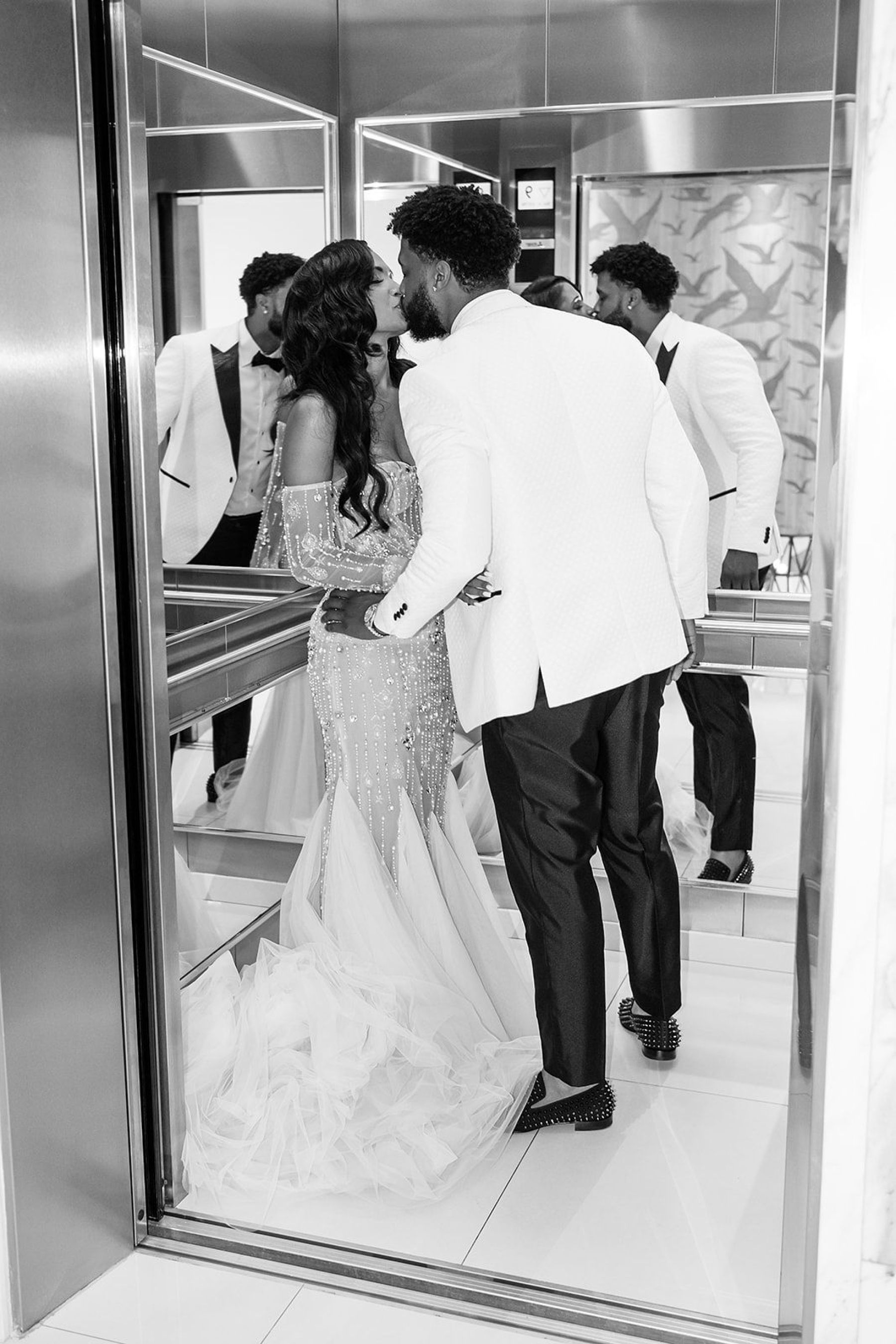 Deana &amp; Reggie: A Modern Elegant Destination Wedding at Sunset Monalisa photo