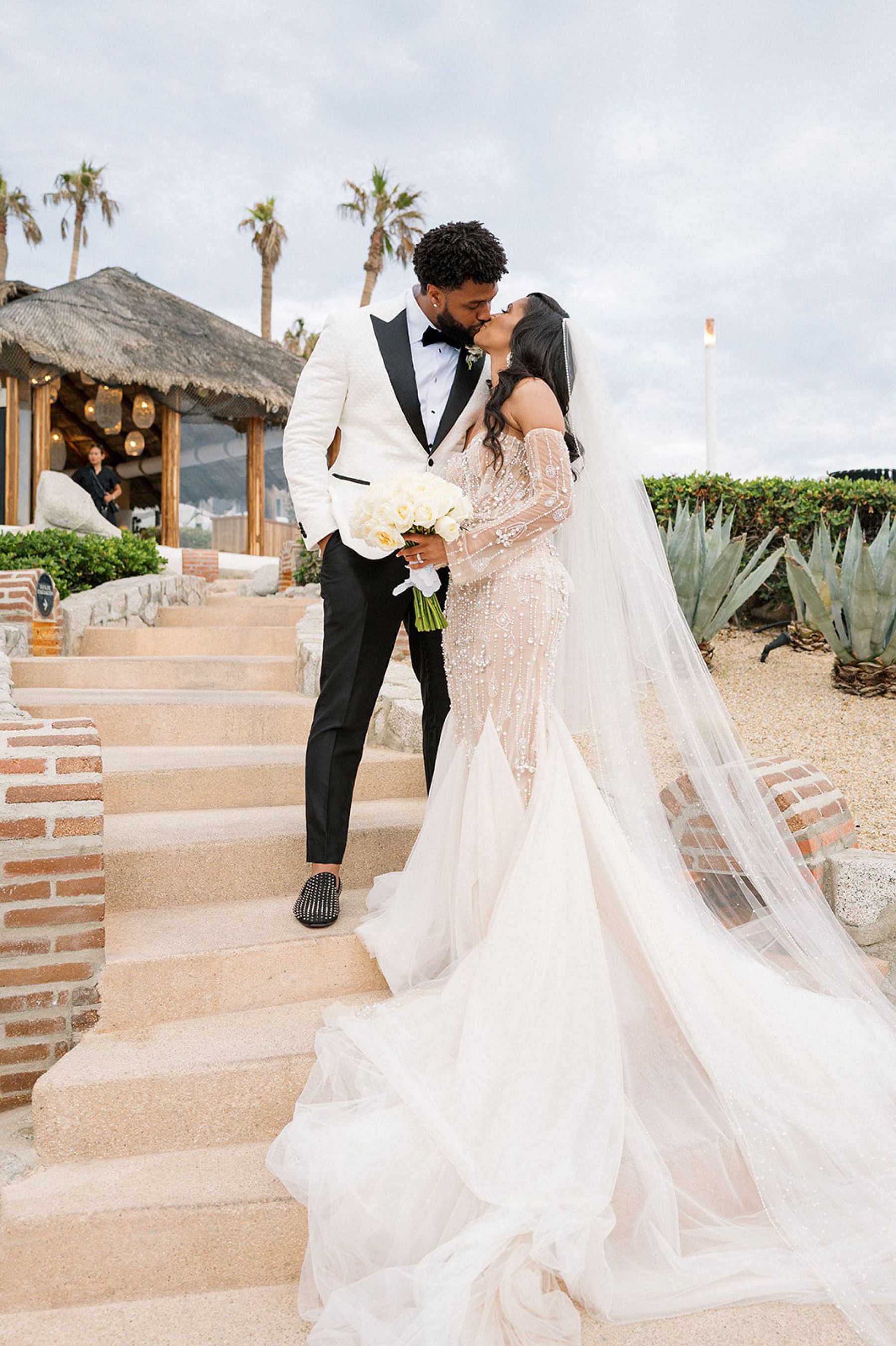 Deana &amp; Reggie: A Modern Elegant Destination Wedding at Sunset Monalisa photo