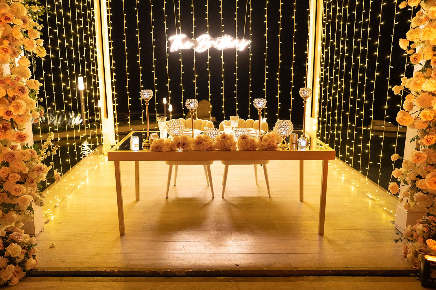 Deana &amp; Reggie: A Modern Elegant Destination Wedding at Sunset Monalisa photo