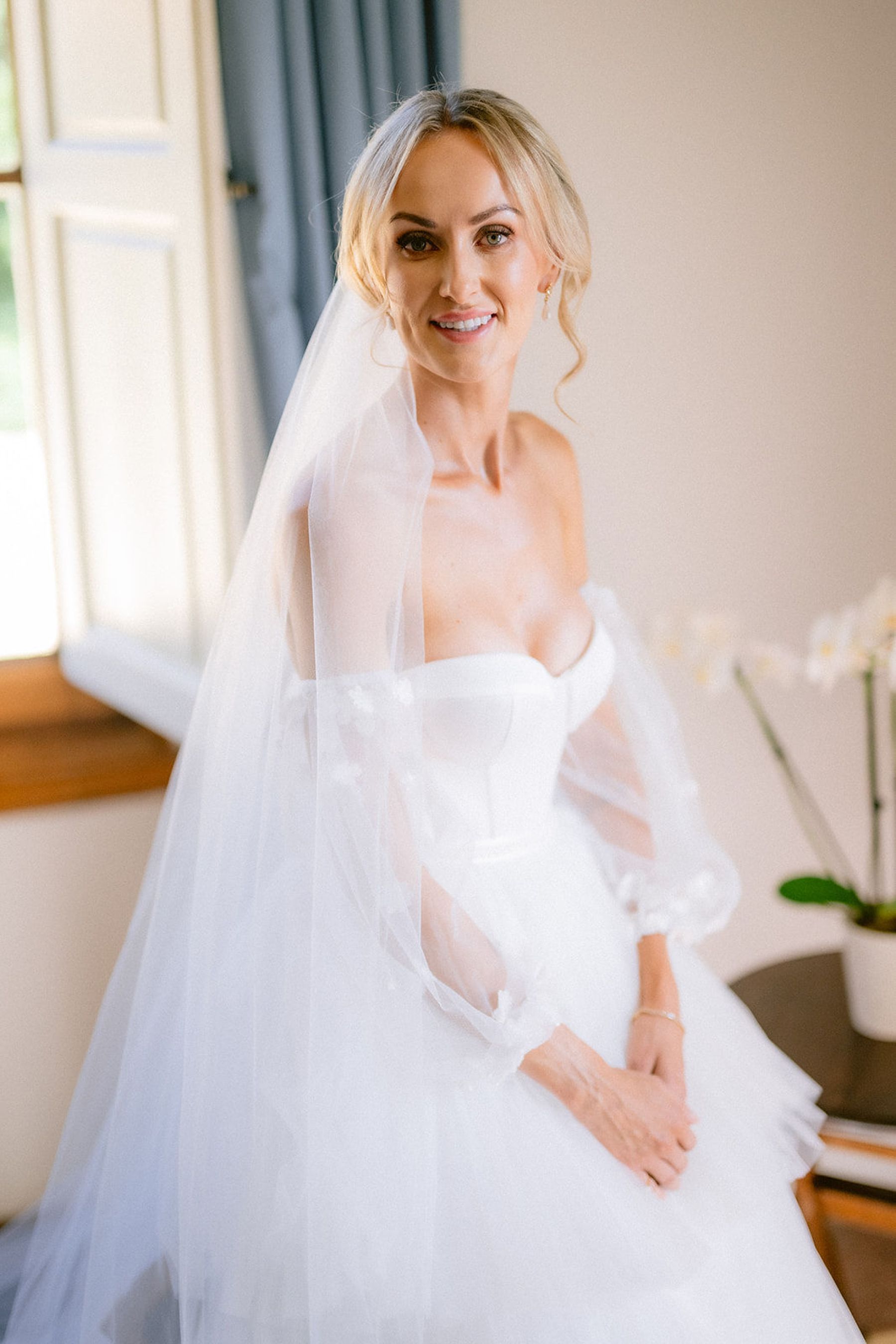 A Timeless Fairytale: Bethanie and Thomas' Enchanting Wedding at Villa Gamberaia photo