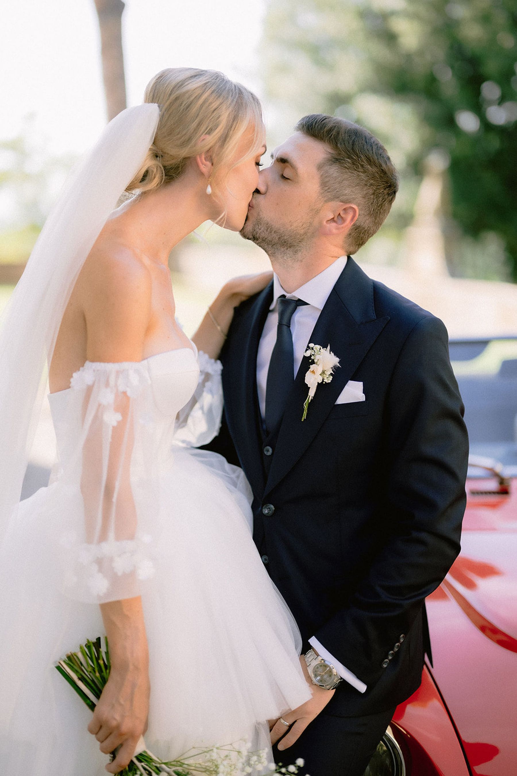 A Timeless Fairytale: Bethanie and Thomas' Enchanting Wedding at Villa Gamberaia photo