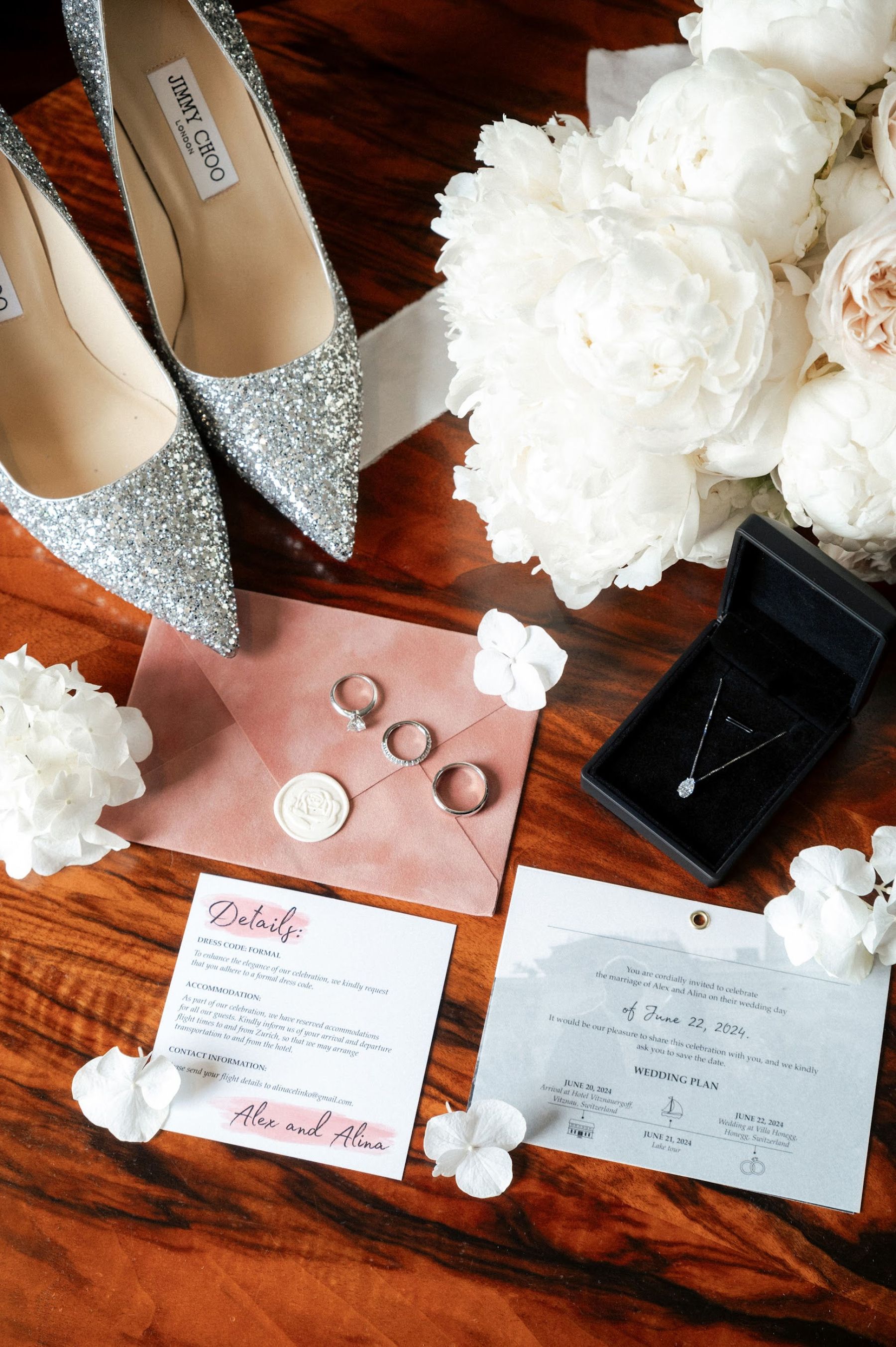 A Romantic Swiss Mountain Celebration: Alina &amp; Alex's Elegant Wedding at Villa Honegg photo