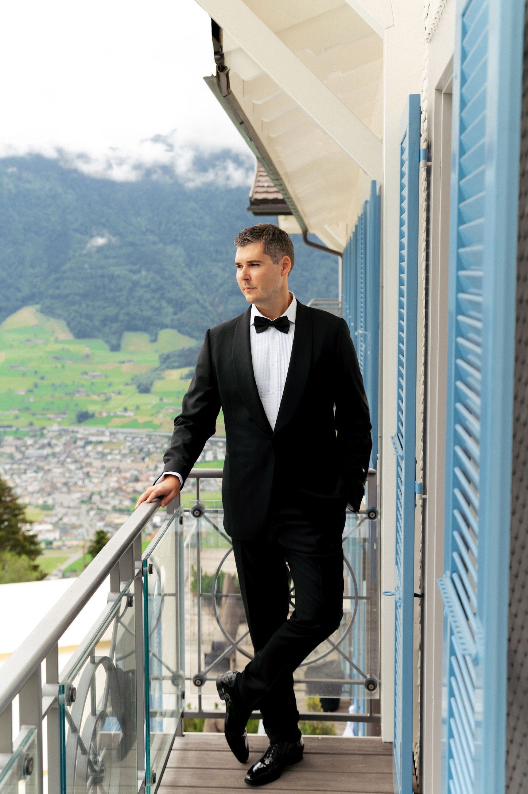 A Romantic Swiss Mountain Celebration: Alina &amp; Alex's Elegant Wedding at Villa Honegg photo