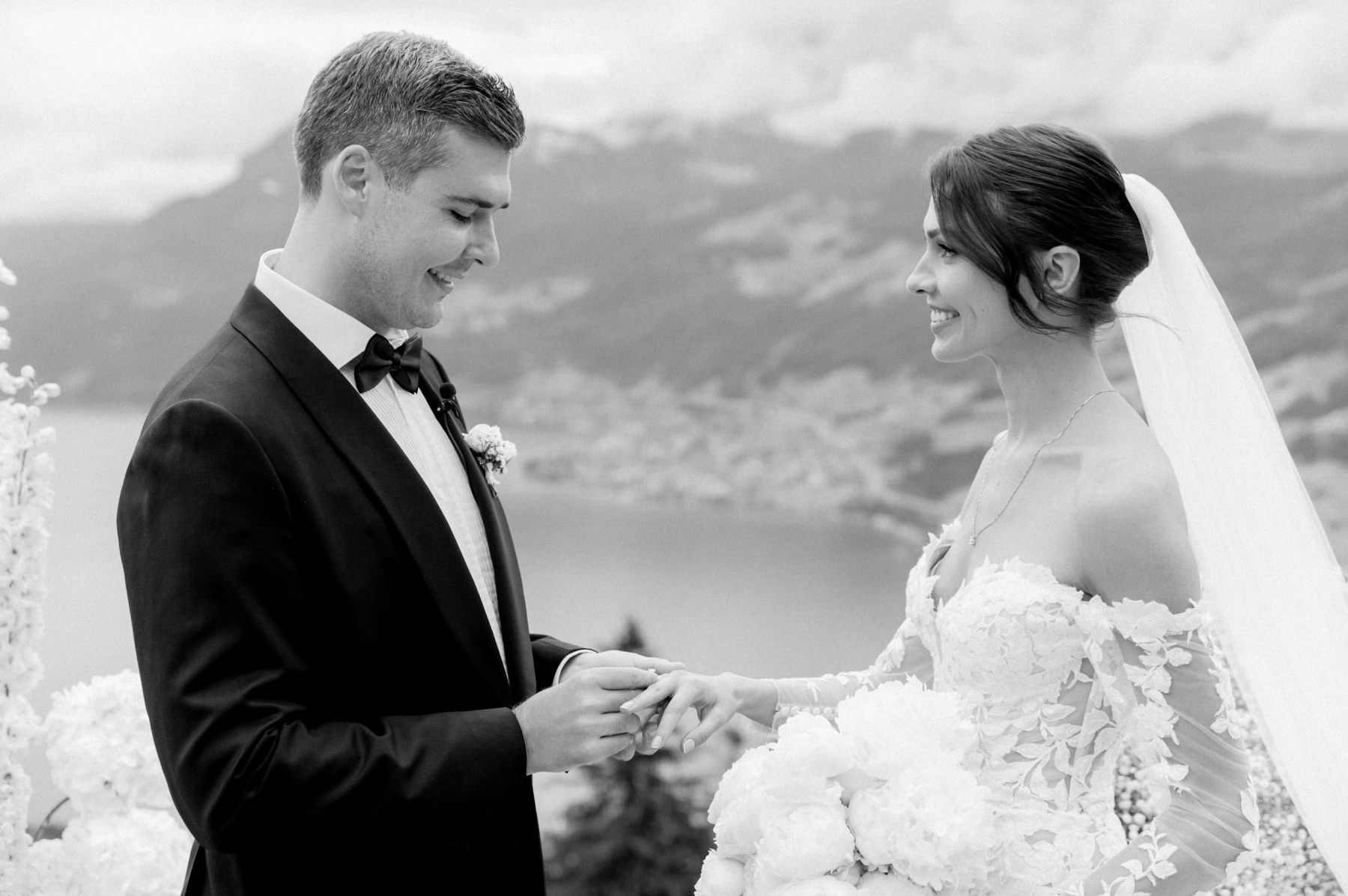 A Romantic Swiss Mountain Celebration: Alina &amp; Alex's Elegant Wedding at Villa Honegg photo