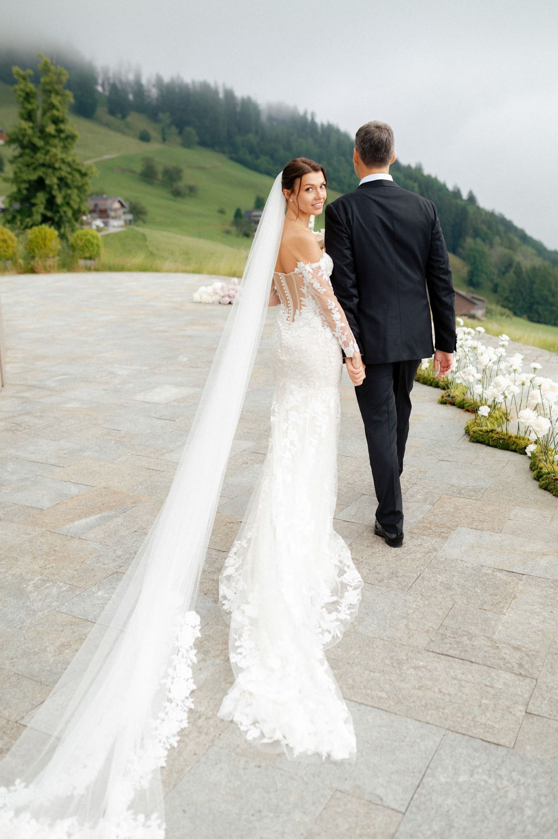 A Romantic Swiss Mountain Celebration: Alina &amp; Alex's Elegant Wedding at Villa Honegg photo