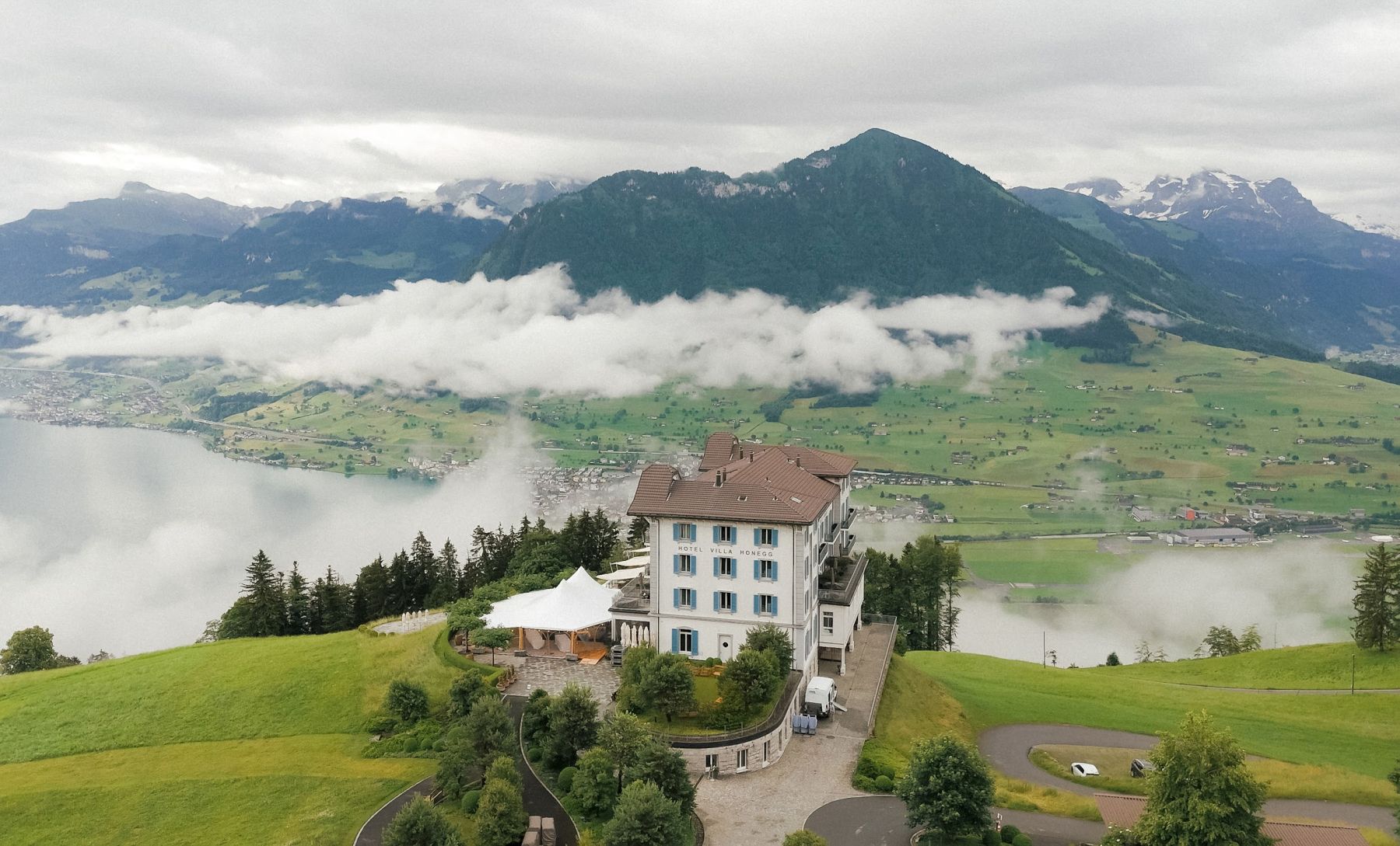 A Romantic Swiss Mountain Celebration: Alina &amp; Alex's Elegant Wedding at Villa Honegg photo