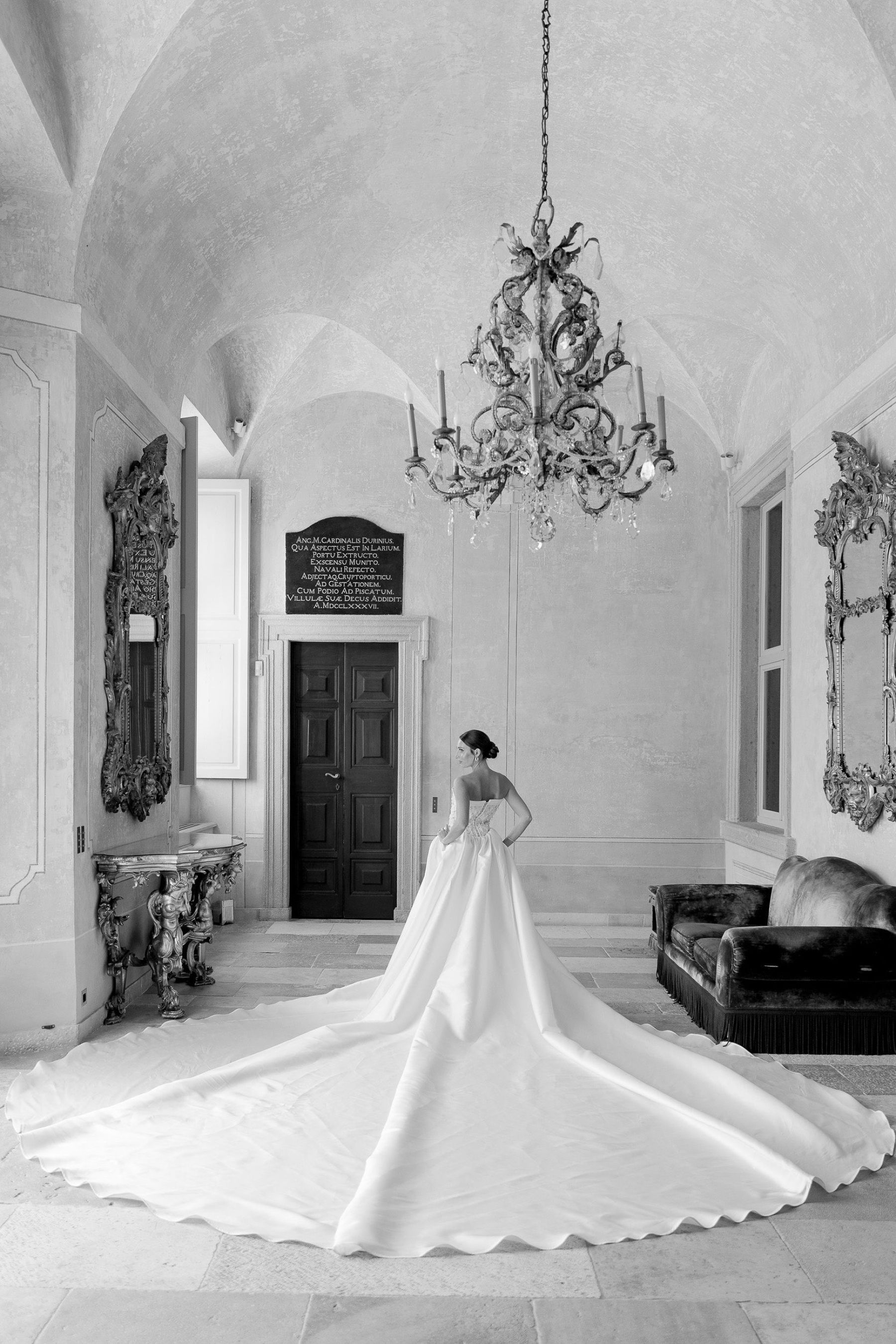 Romance in Lake Como: Liz and Kraeton’s Stunning Wedding at Villa Balbiano photo