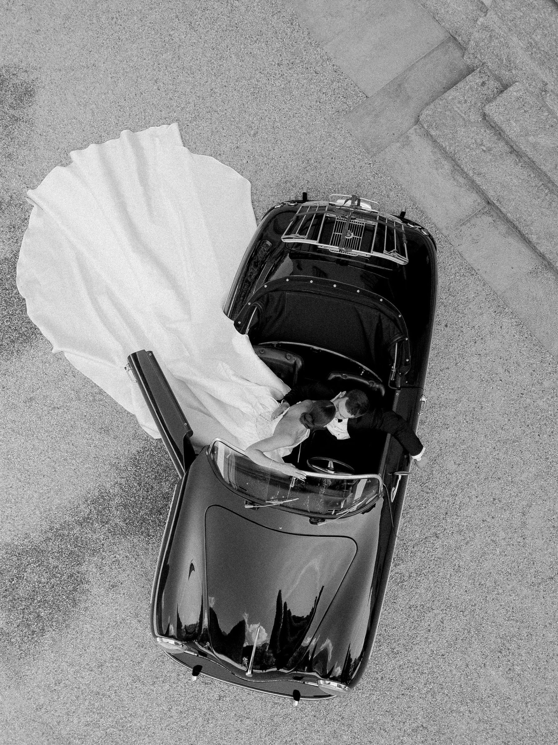 Romance in Lake Como: Liz and Kraeton’s Stunning Wedding at Villa Balbiano photo