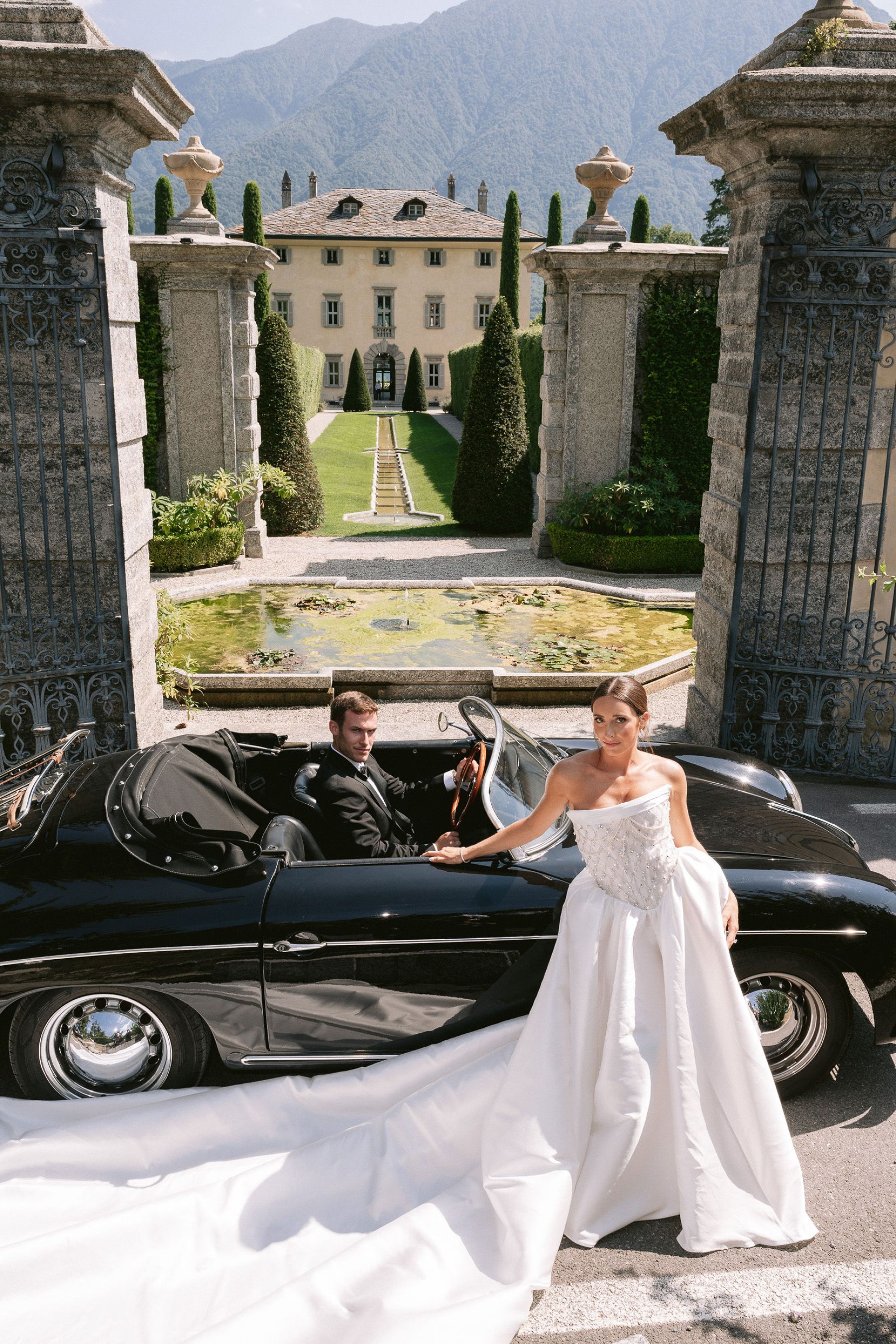 Romance in Lake Como: Liz and Kraeton’s Stunning Wedding at Villa Balbiano photo