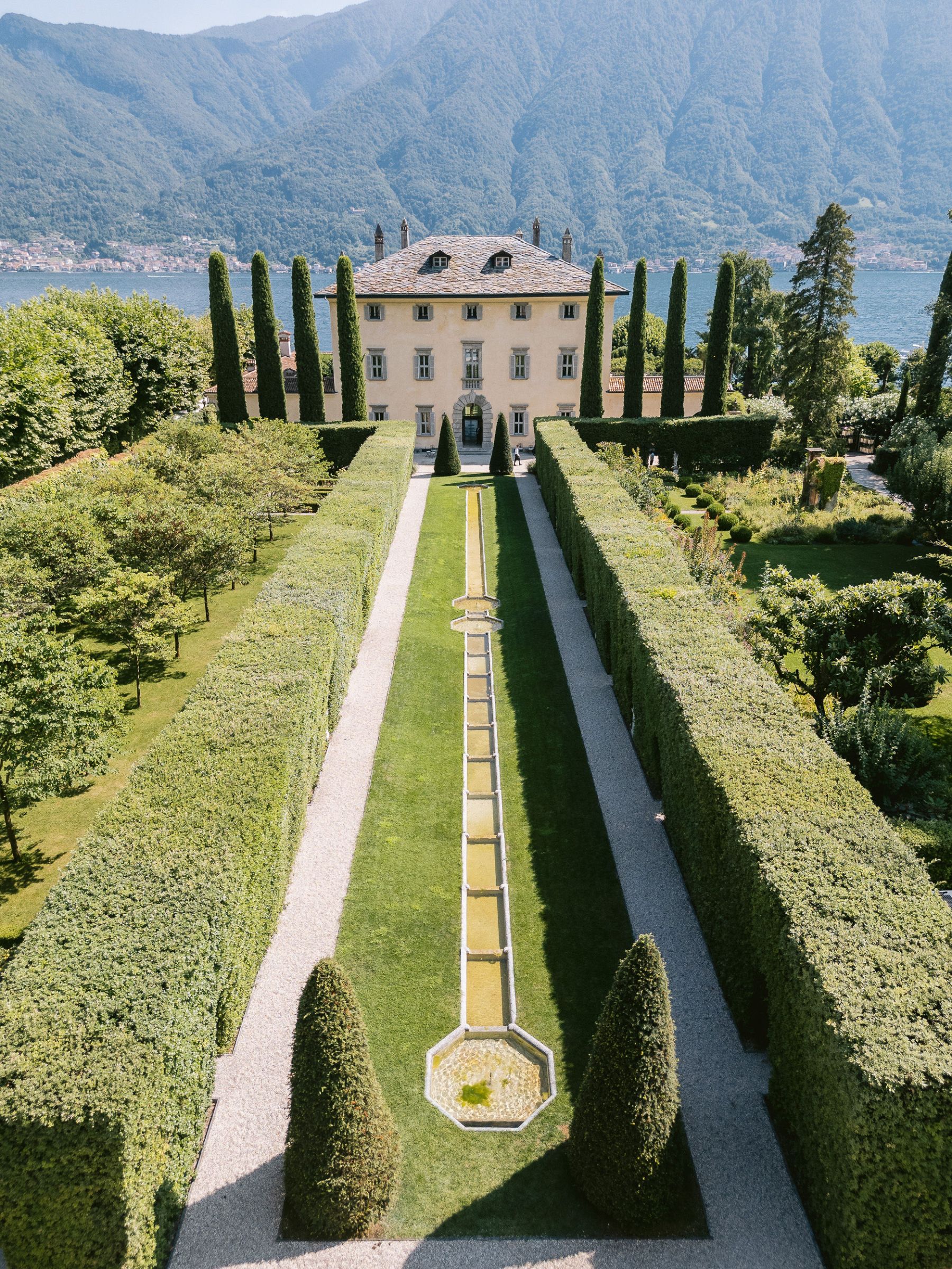 Romance in Lake Como: Liz and Kraeton’s Stunning Wedding at Villa Balbiano photo