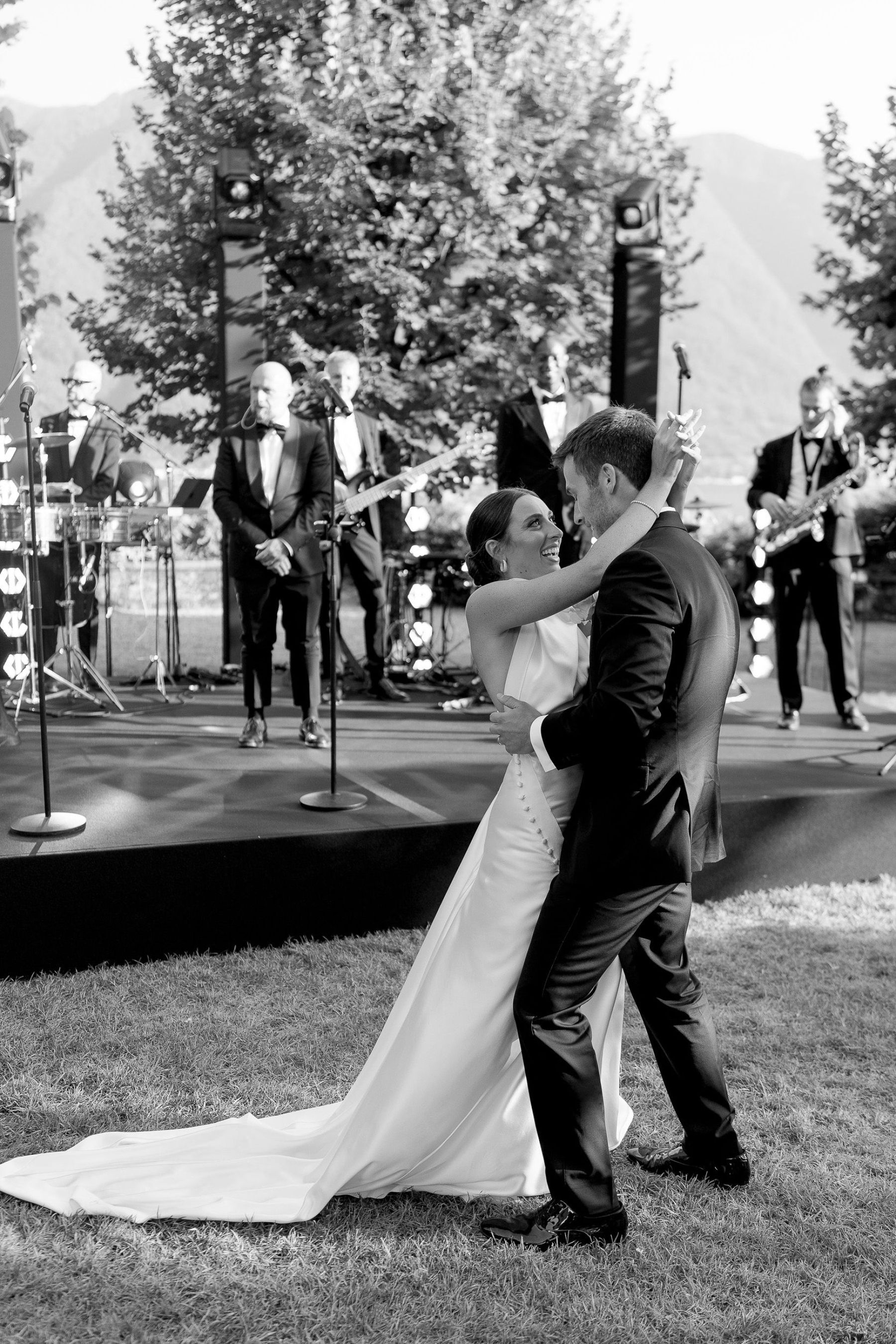 Romance in Lake Como: Liz and Kraeton’s Stunning Wedding at Villa Balbiano photo