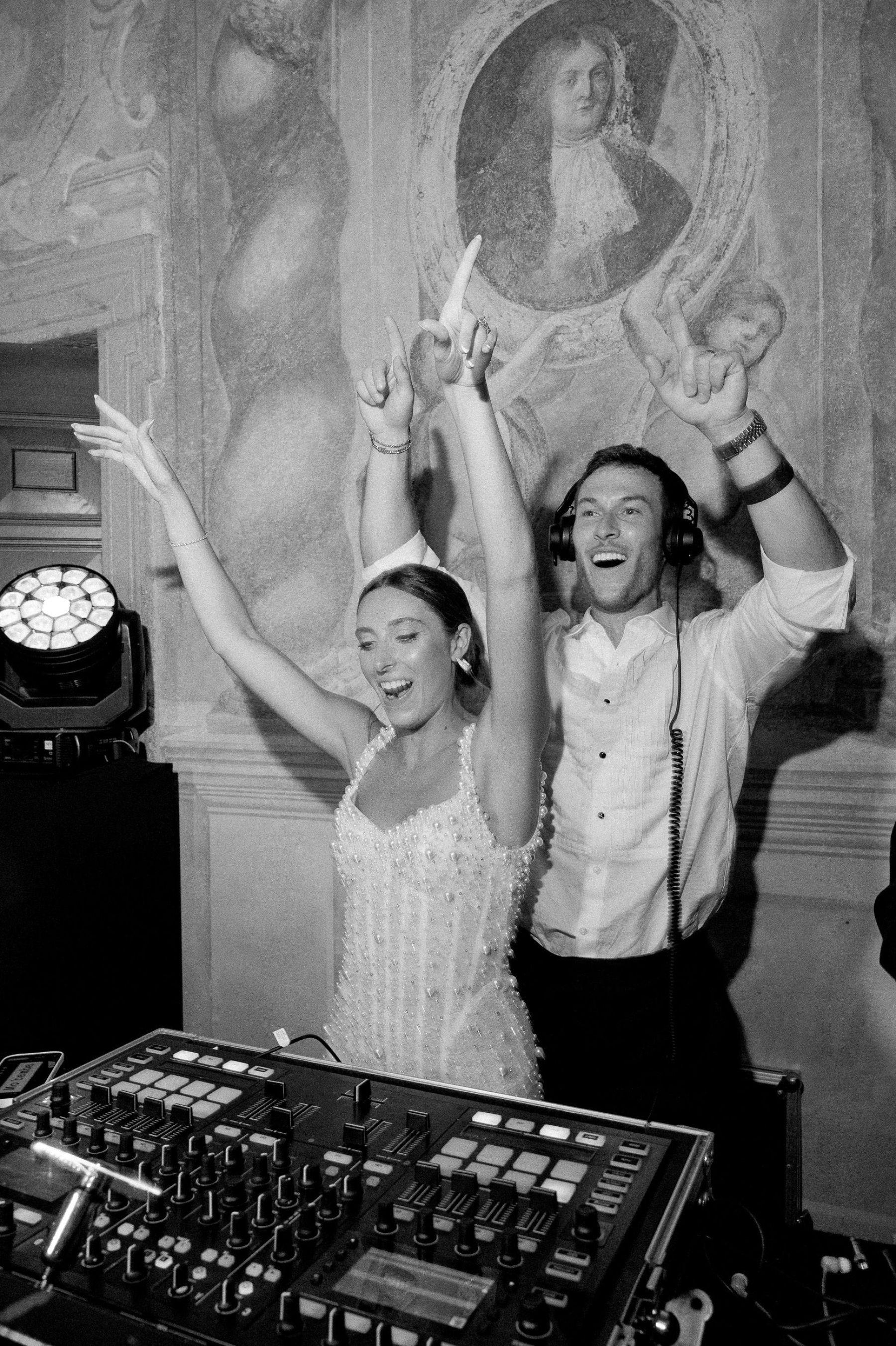 Romance in Lake Como: Liz and Kraeton’s Stunning Wedding at Villa Balbiano photo