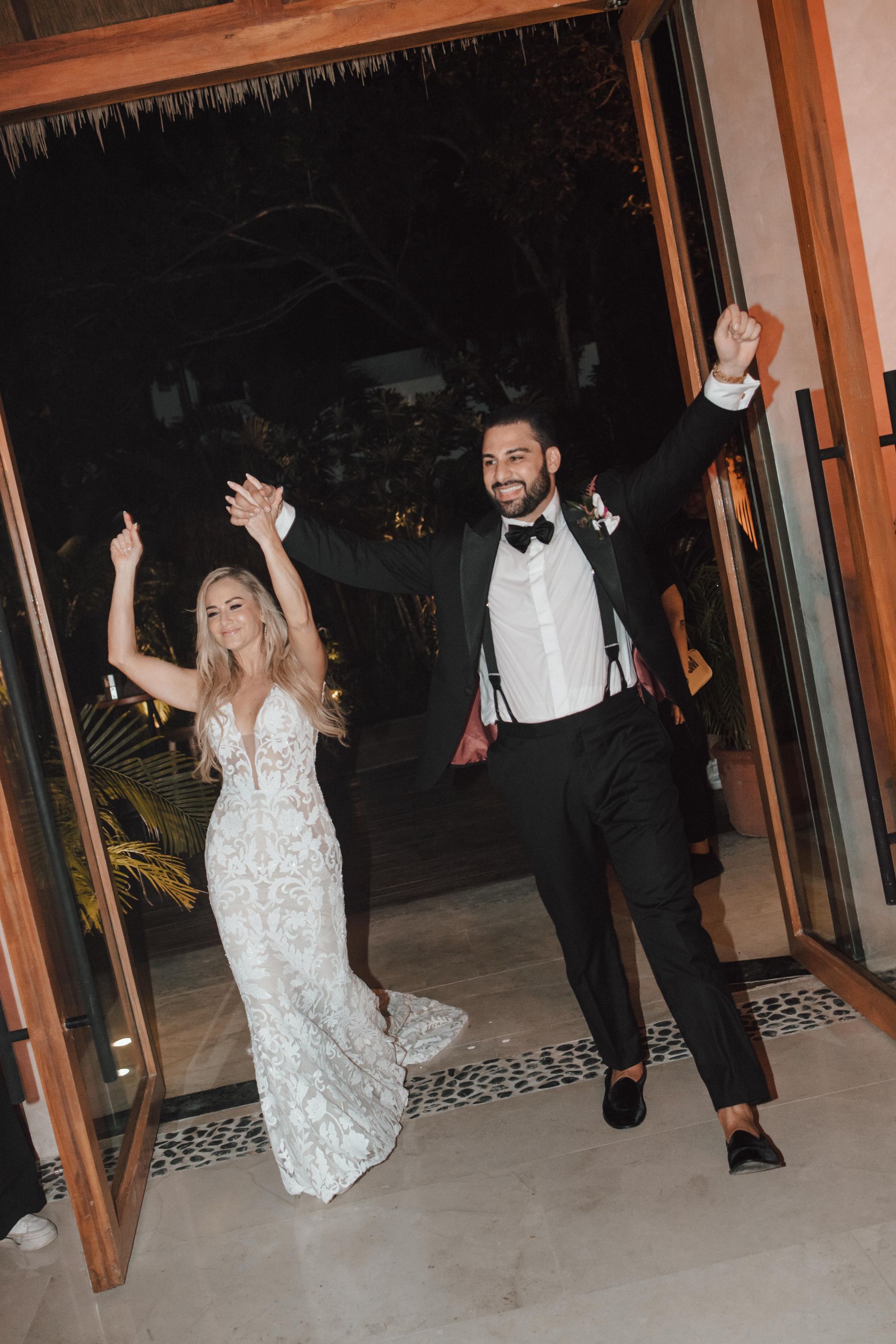 Crystal &amp; Anthony's Luxe Jungle Wedding at Maroma, A Belmond Hotel photo