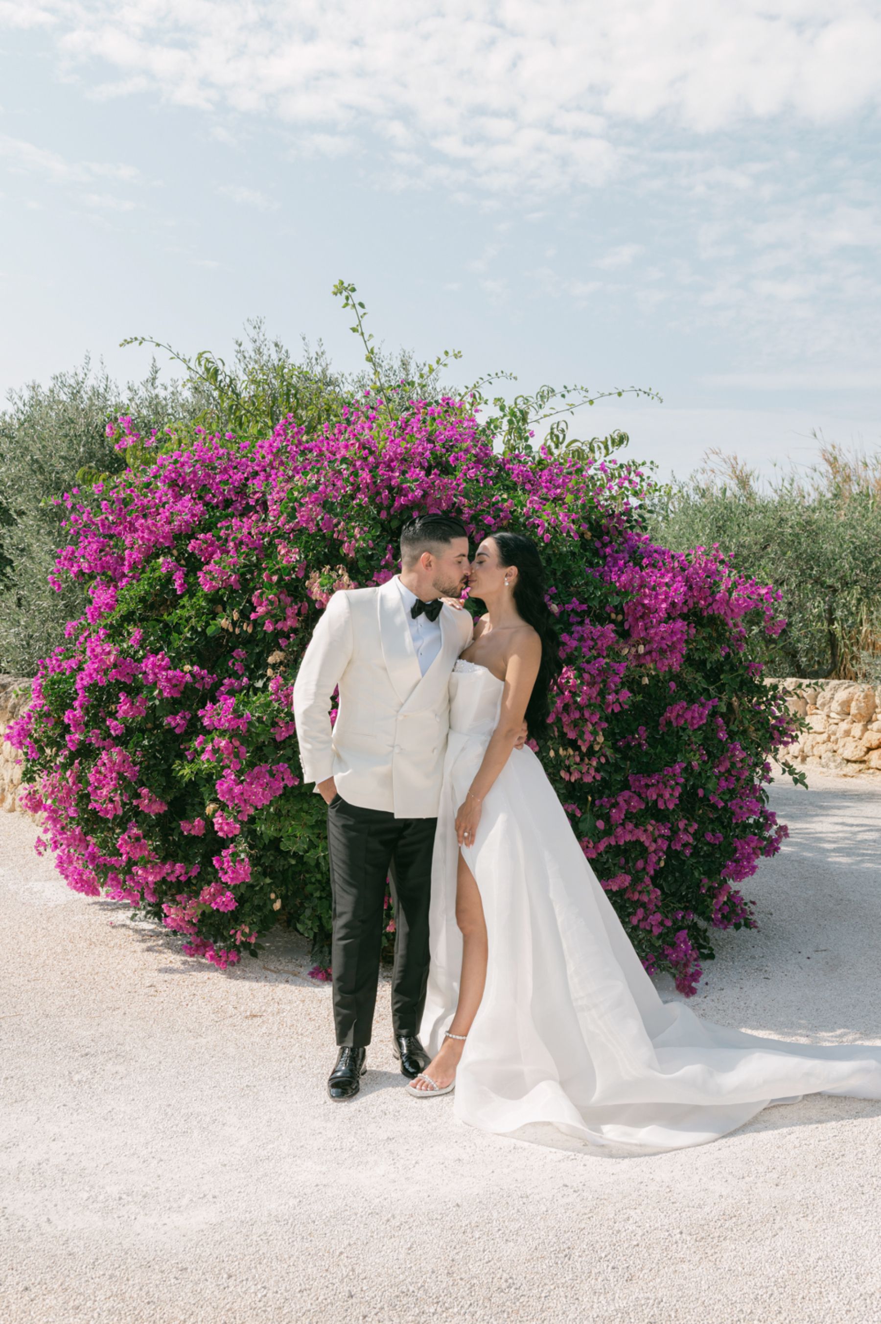 Dancing the Night Away: Inside Hana and Adonis' Magical Wedding in Pettolecchia Collection photo
