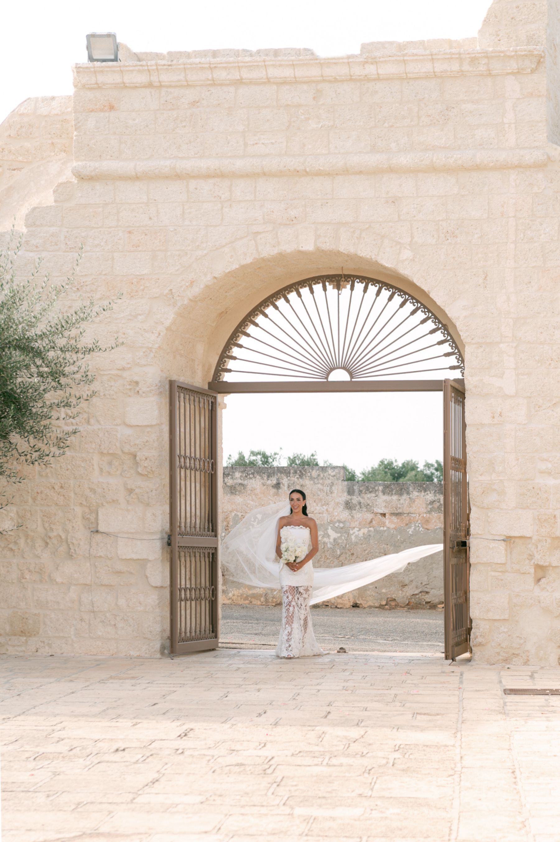 Dancing the Night Away: Inside Hana and Adonis' Magical Wedding in Pettolecchia Collection photo