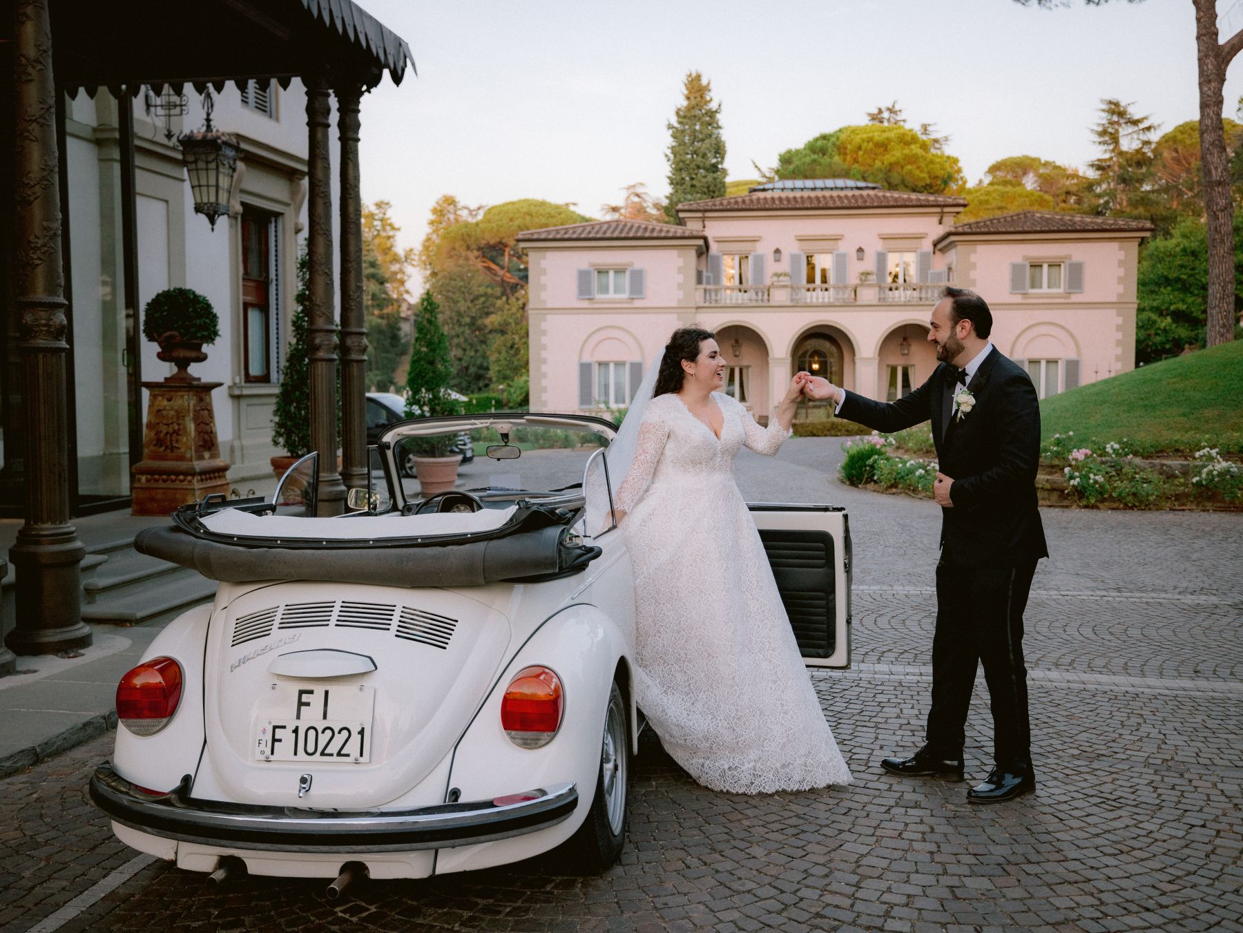 From Florence with Love: Vittoria &amp; David’s Enchanting Wedding at Villa Cora photo
