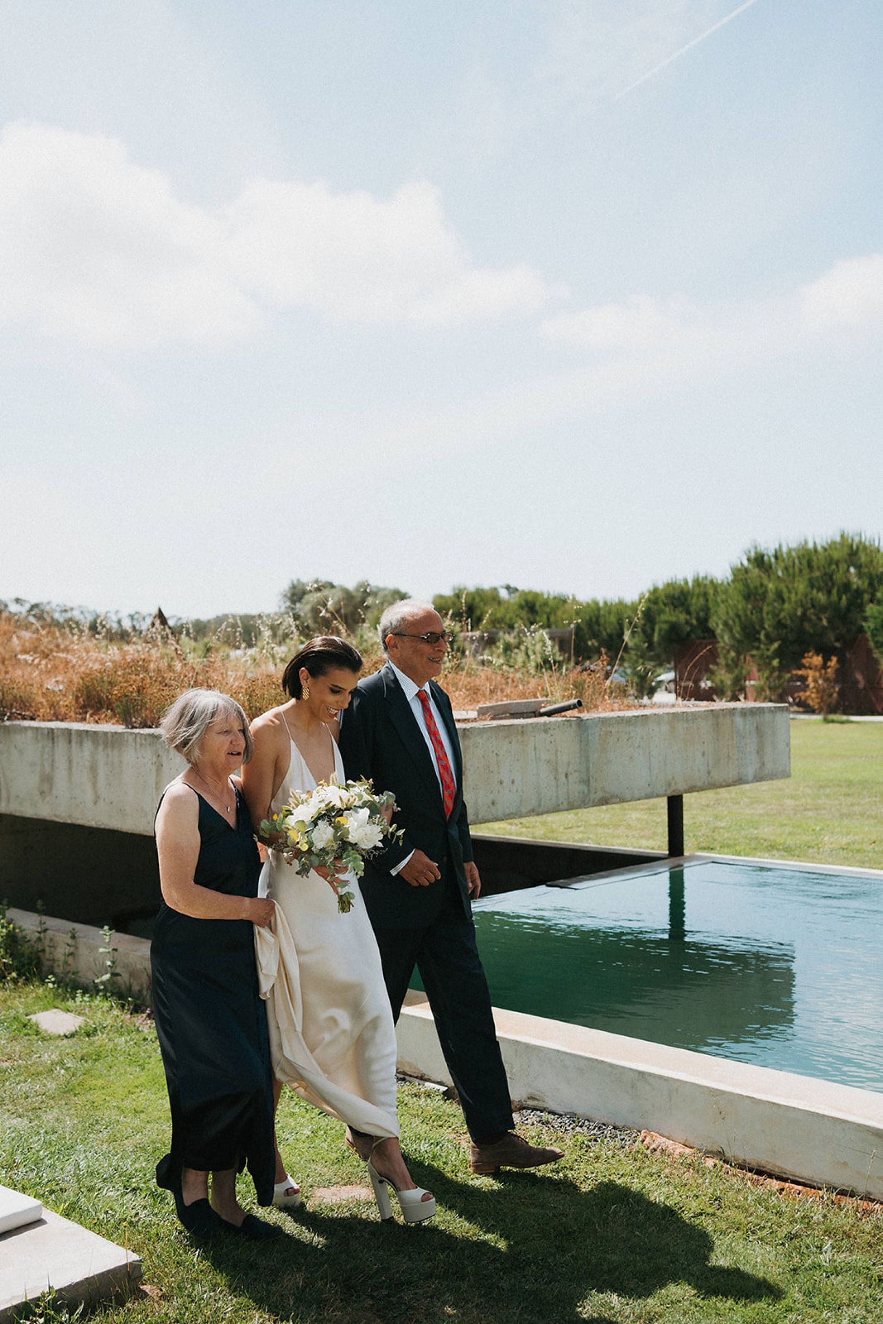 A Sun-Drenched Love Story: Alex &amp; Rich's Elegant Portuguese Wedding at Rio do Prado photo