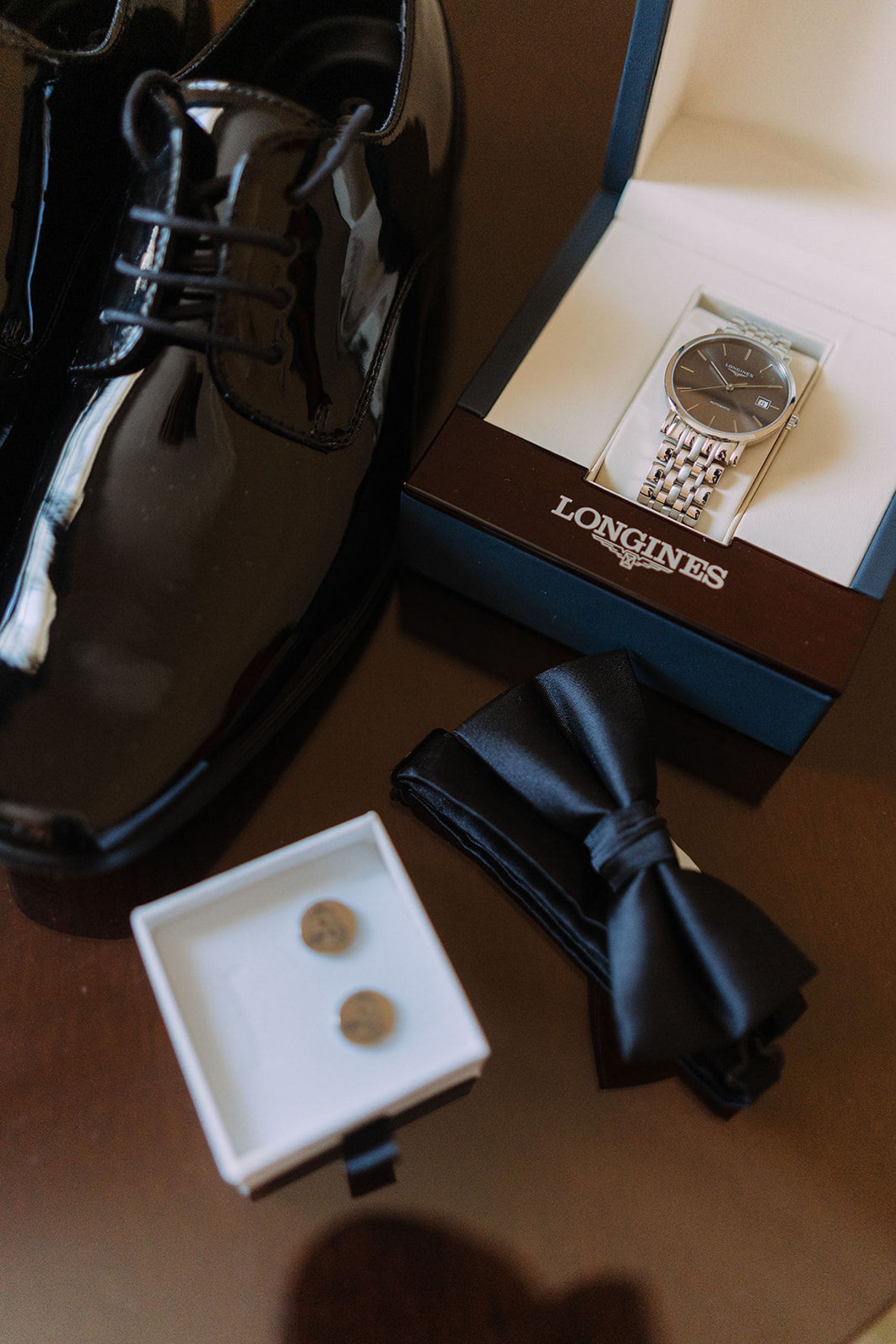 Timeless Romance: Sean and Hoang-Nghi’s Elegant Wedding at Chateau Laurier photo