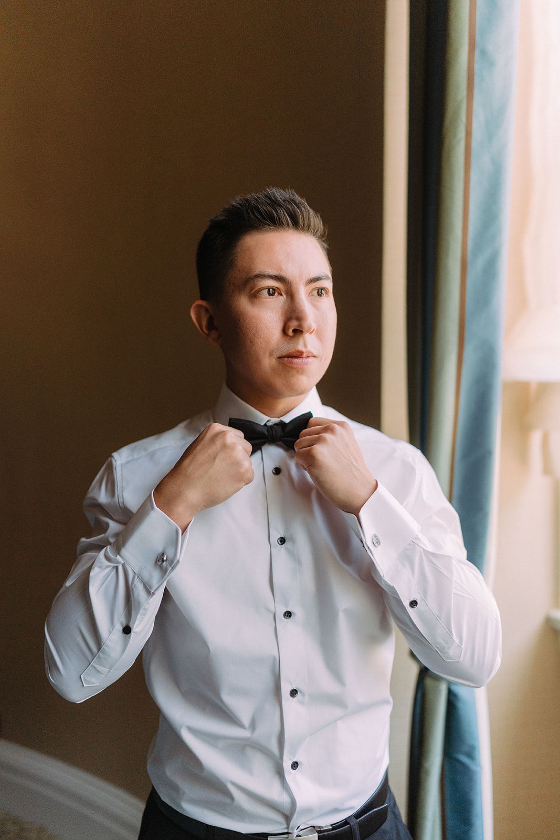 Timeless Romance: Sean and Hoang-Nghi’s Elegant Wedding at Chateau Laurier photo