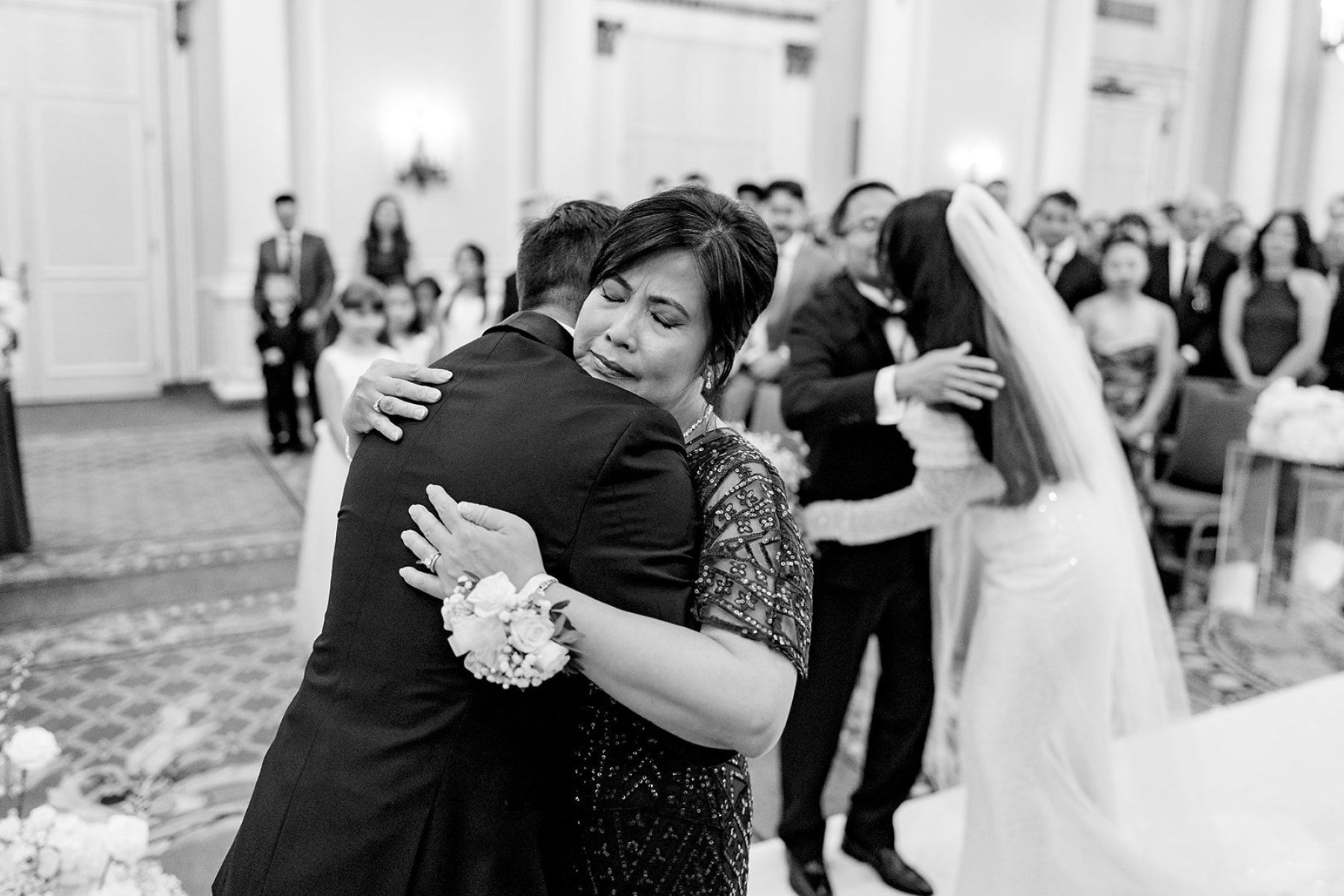 Timeless Romance: Sean and Hoang-Nghi’s Elegant Wedding at Chateau Laurier photo