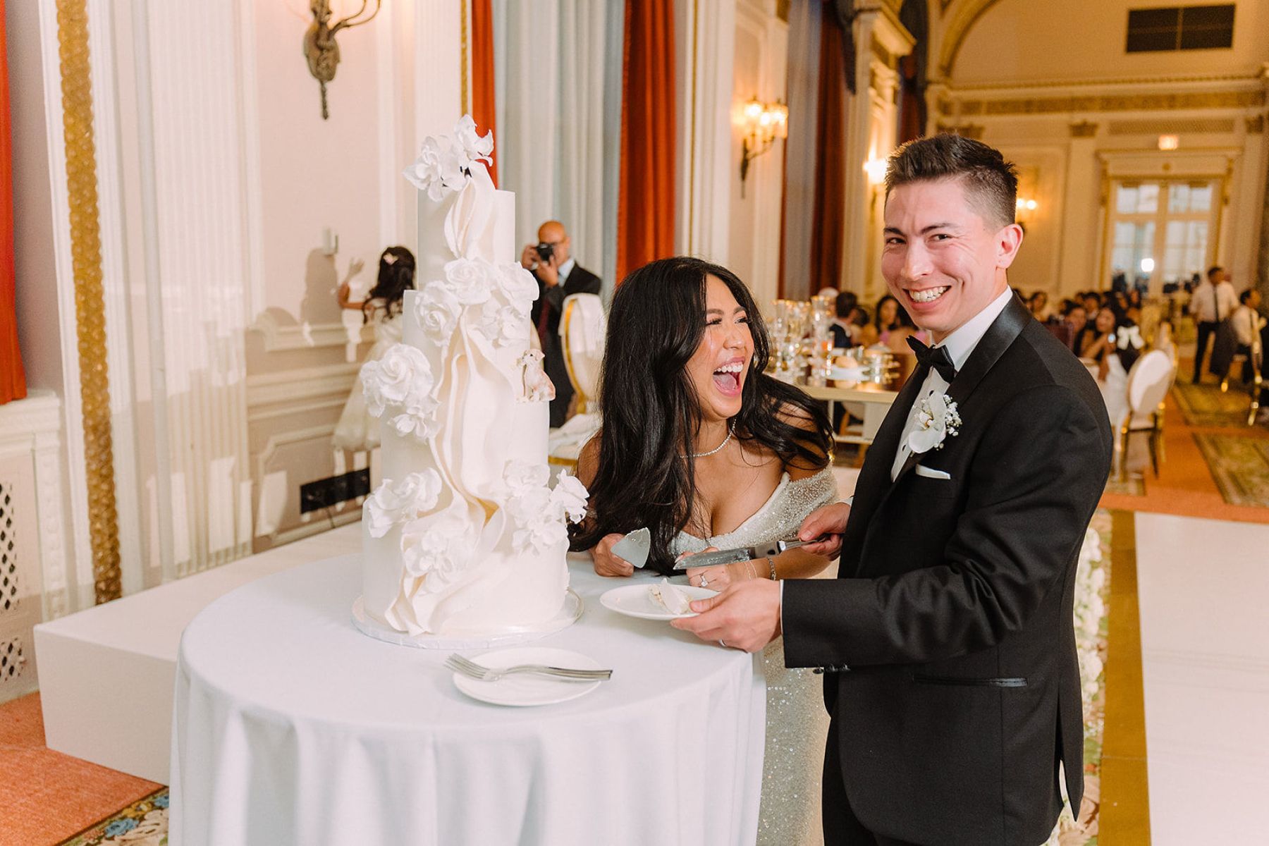 Timeless Romance: Sean and Hoang-Nghi’s Elegant Wedding at Chateau Laurier photo