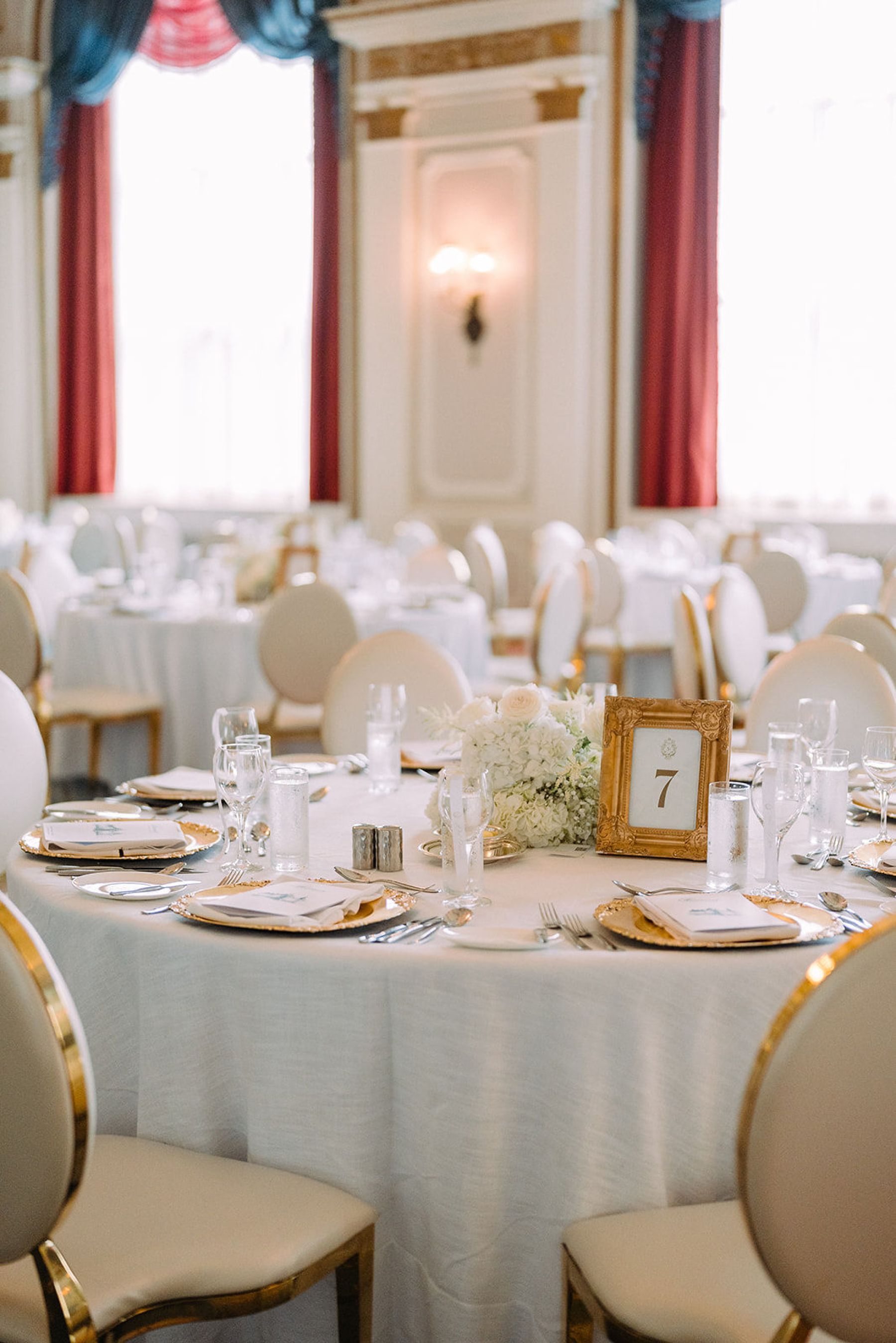 Timeless Romance: Sean and Hoang-Nghi’s Elegant Wedding at Chateau Laurier photo